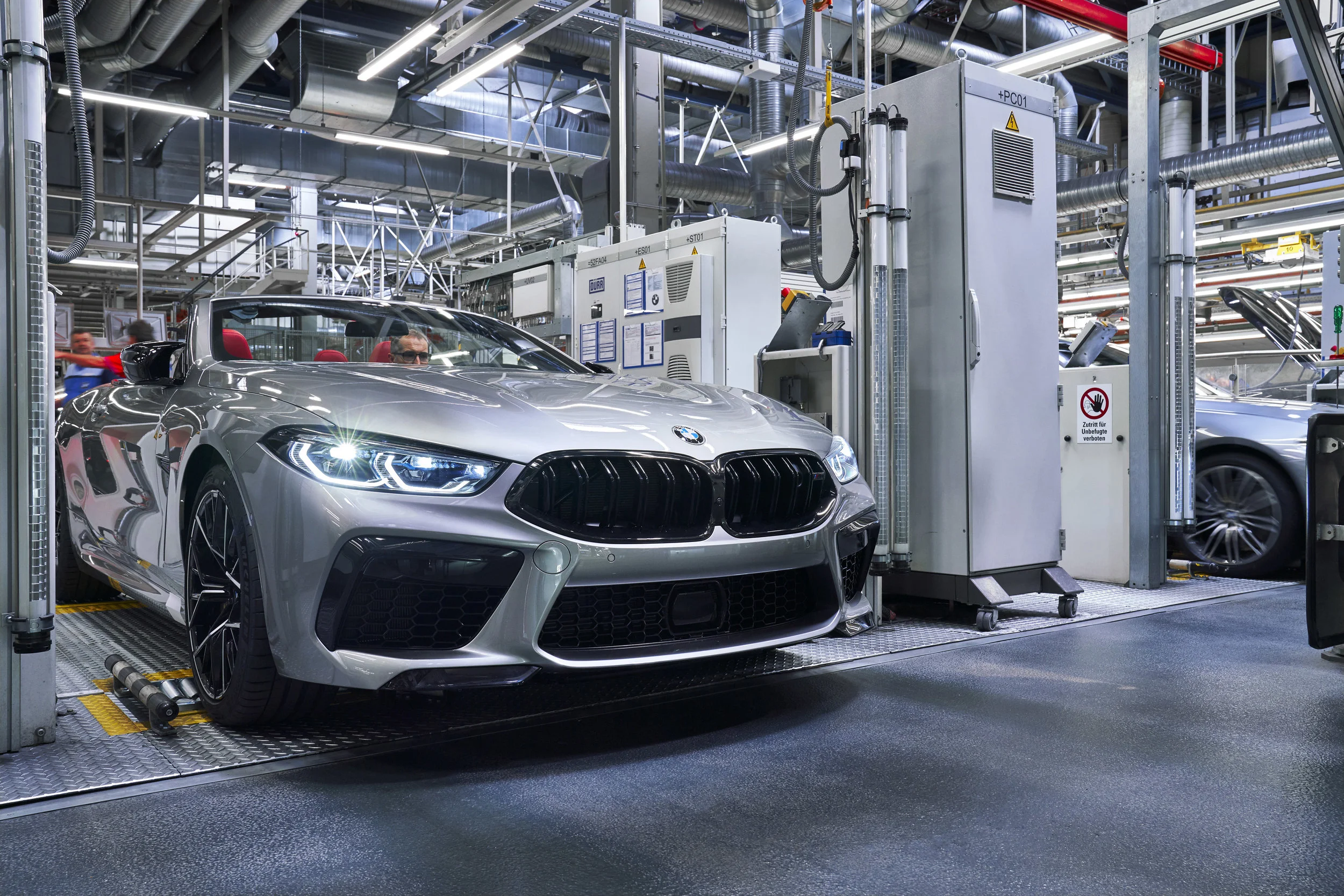 P90357015_highRes_the-new-bmw-m8-compe.jpg