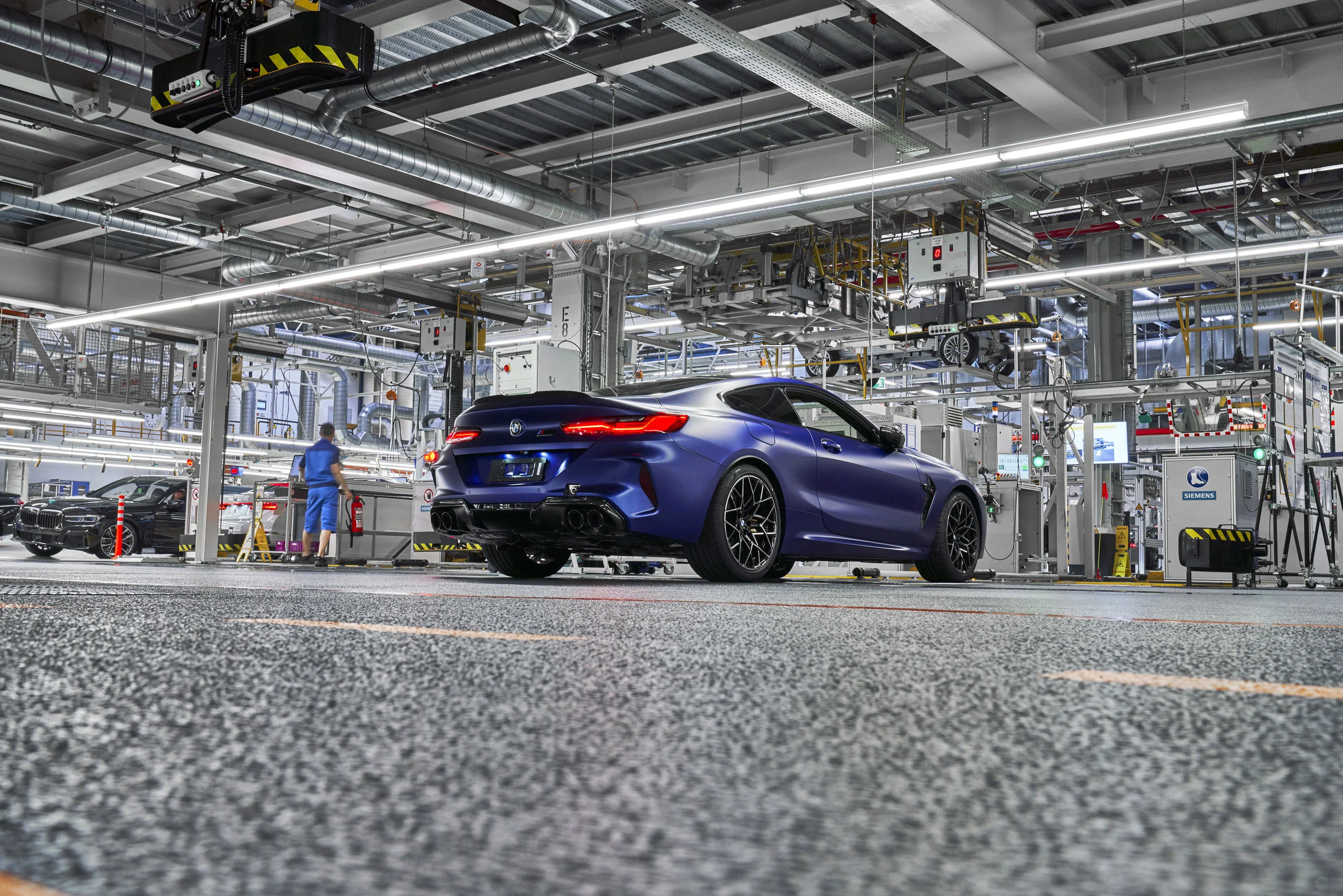 P90357031_highRes_the-new-bmw-m8-compe.jpg
