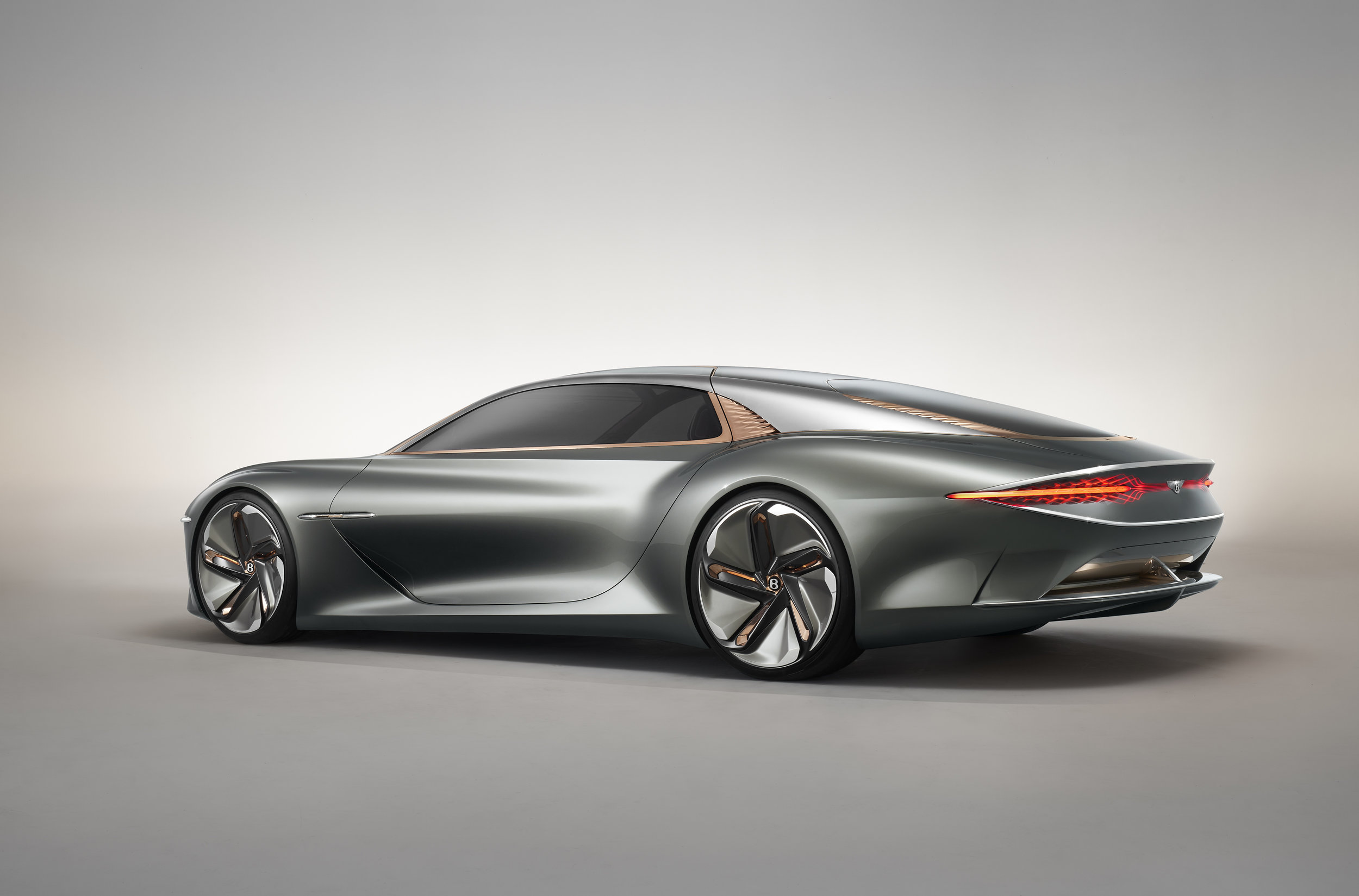 Bentley EXP 100 GT (7).jpg
