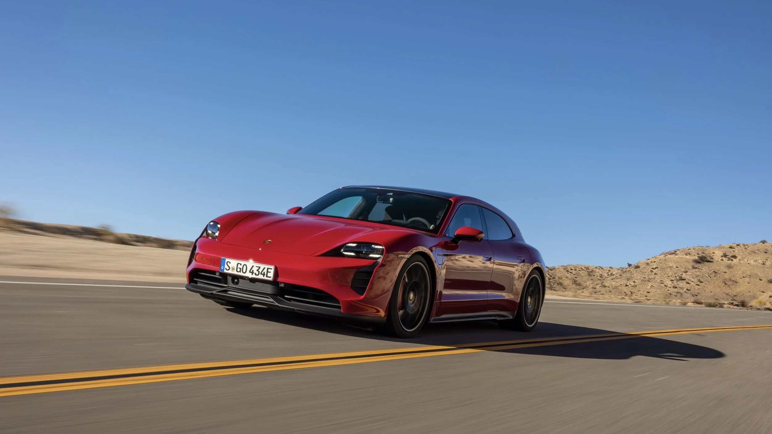2022_Taycan_GTS_Sport_Turismo_Carmine_Red_012_highres.jpeg