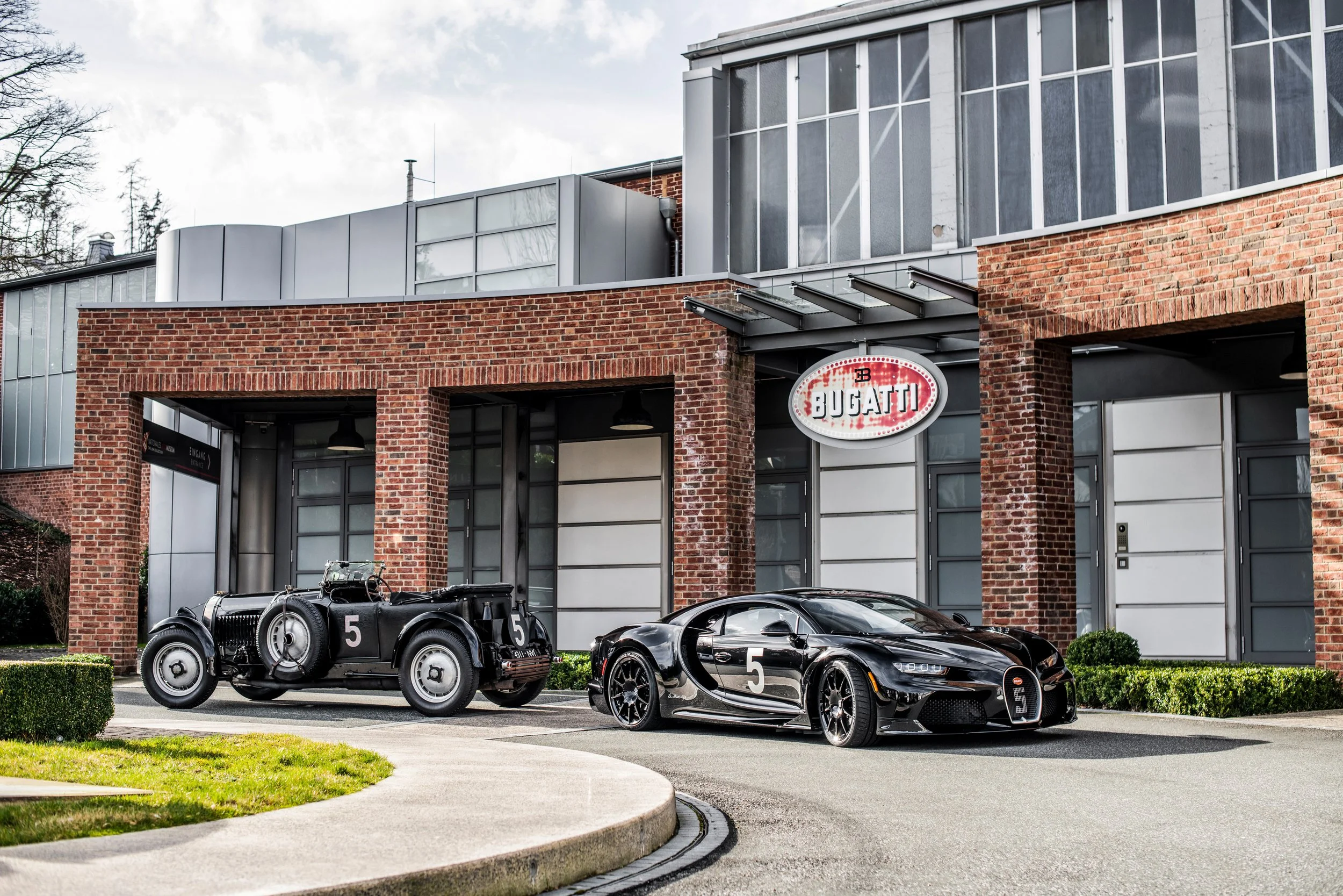 16 BUGATTI Hommage T50S.jpg