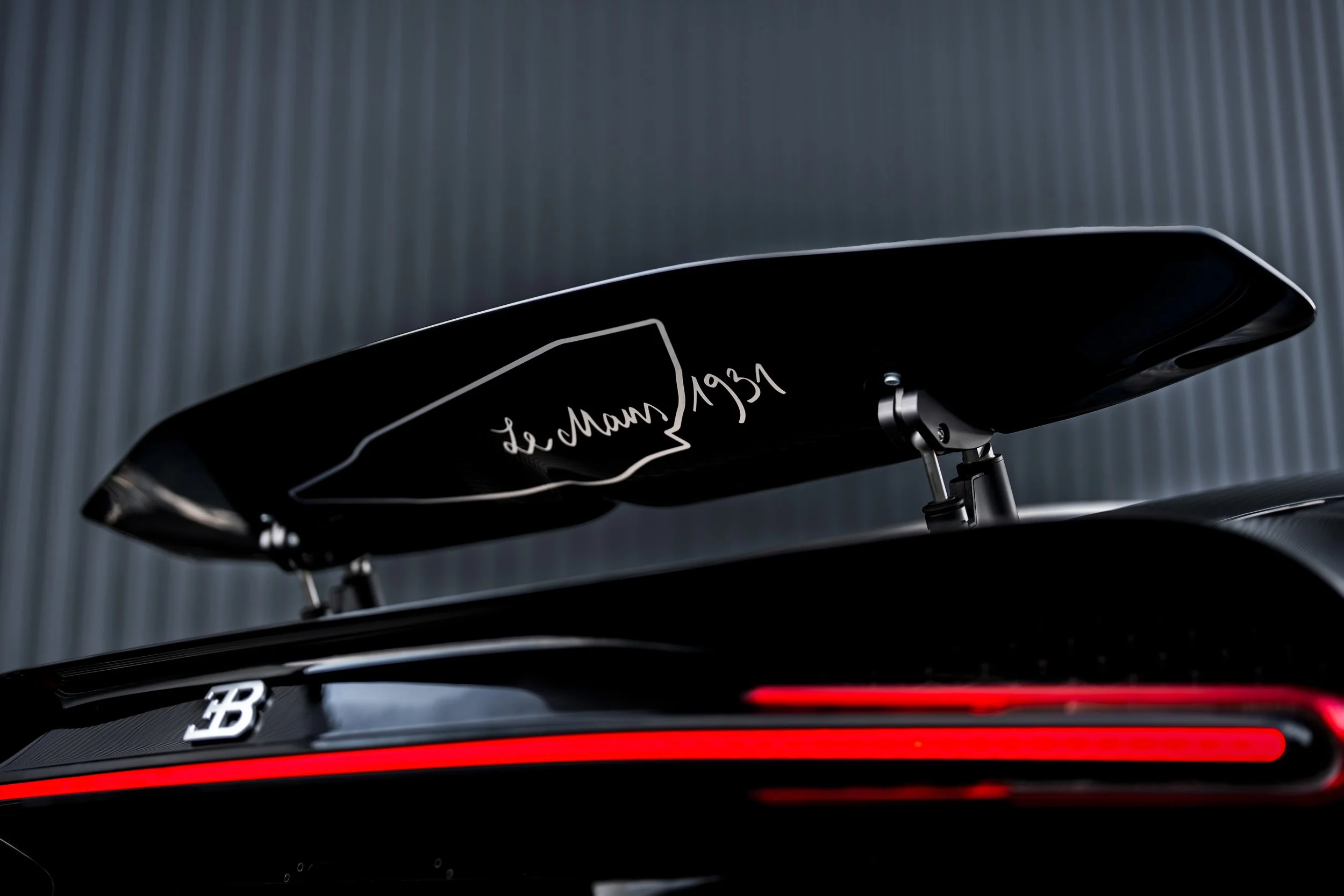 07 BUGATTI Hommage T50S.jpg