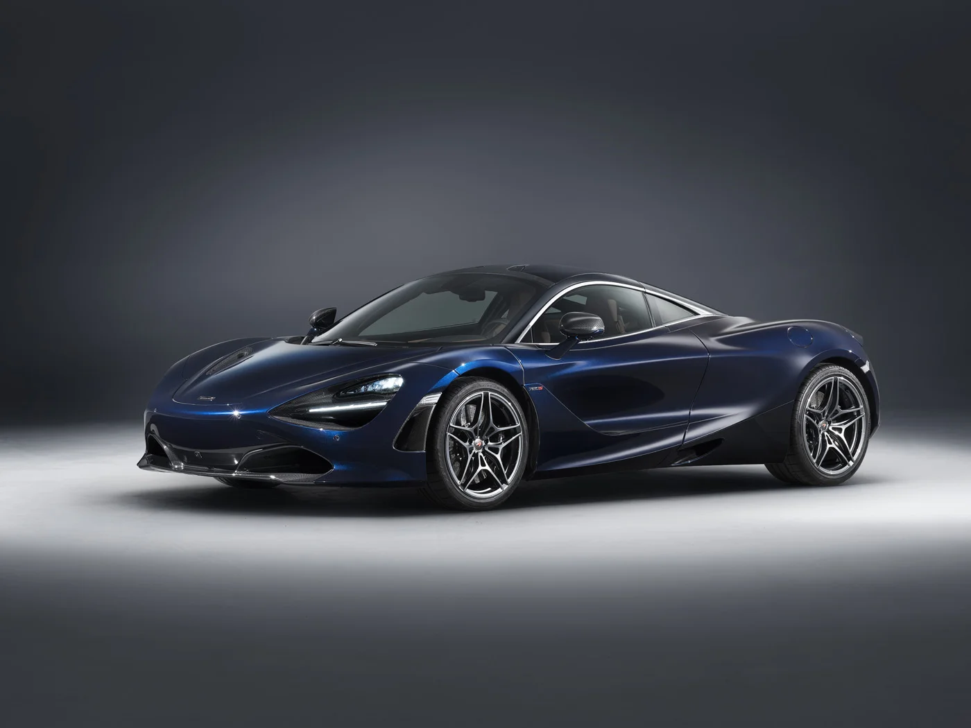 MSO Atlantic 720S Geneva_Front_3Q.jpg