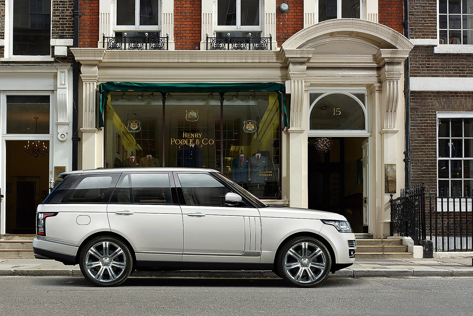 Range-Rover_1_1.jpg