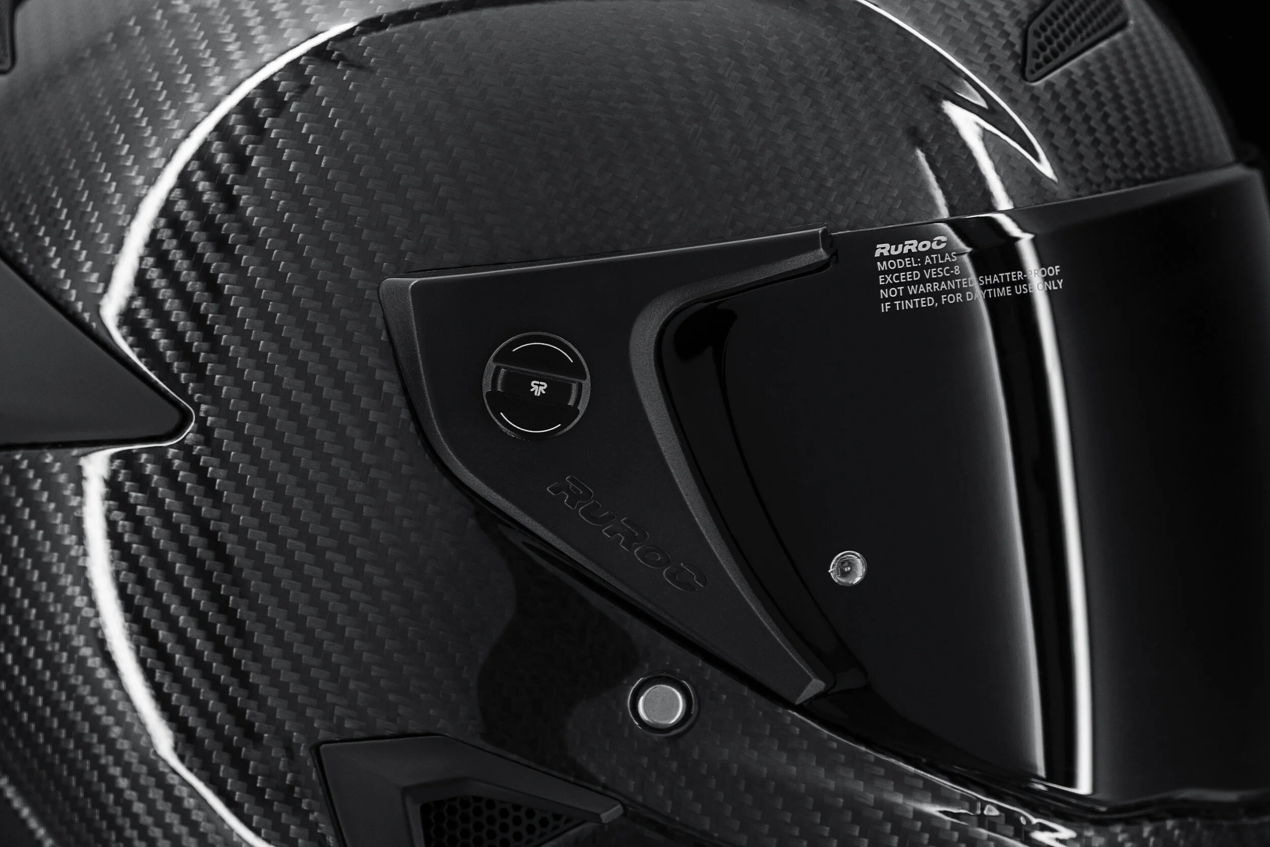 RUROC_ATLAS_2.0_GLOSS_RAWCARBON_08.jpg