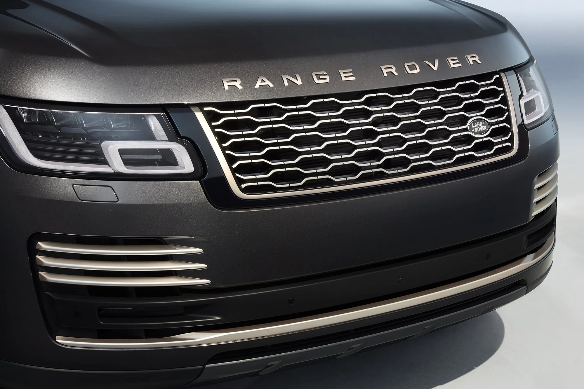 Bunker_Range_Rover_50th_003.jpg