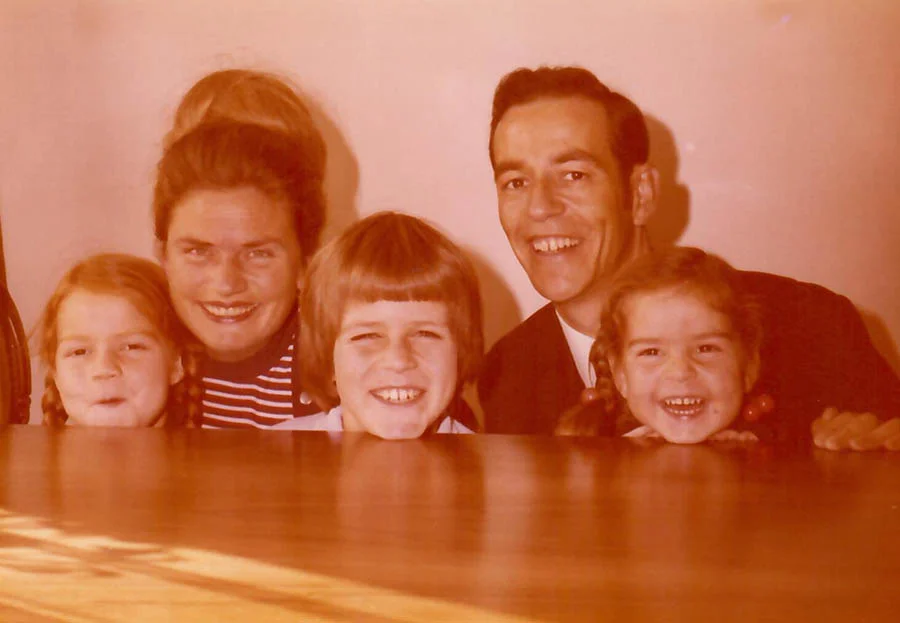 Familie Wolf, ca. 1972, v.l. Nanette, Edith, Justus, Gert und Deborah