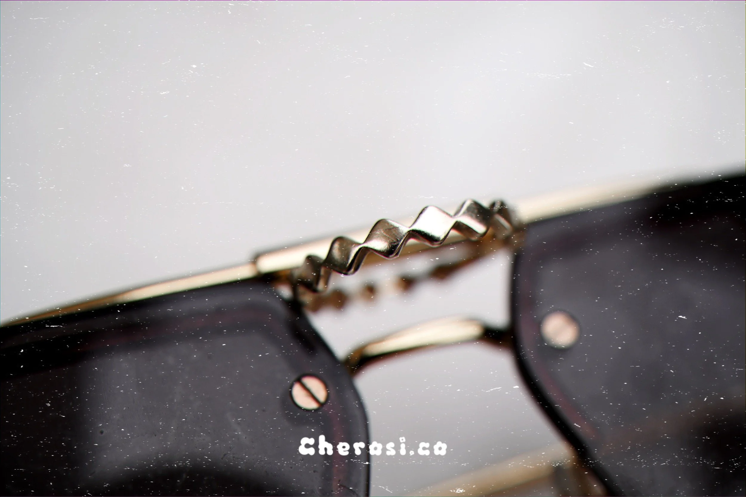 The timeless elegance of gold jewelry