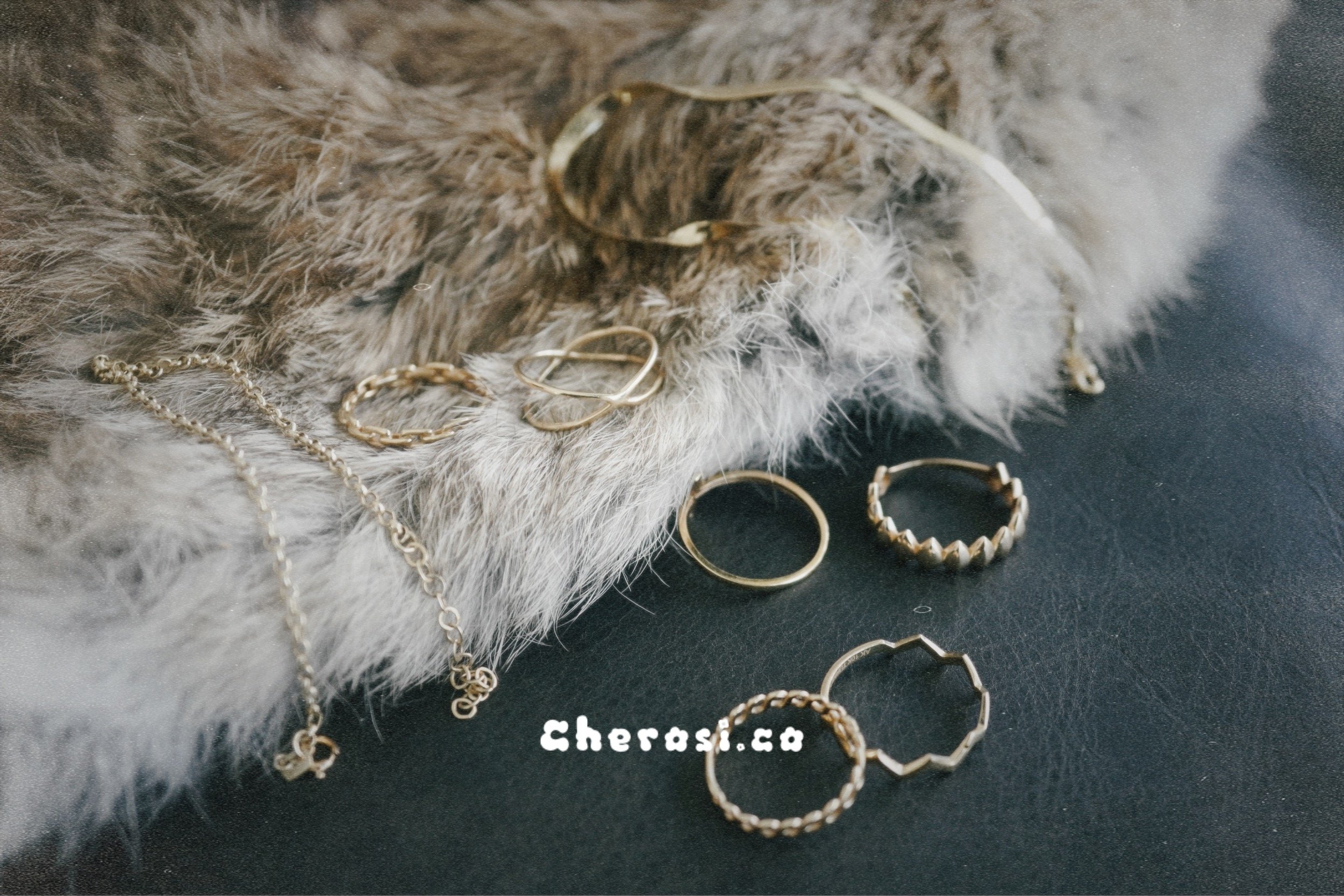 The Timeless Allure of Gold Jewelry