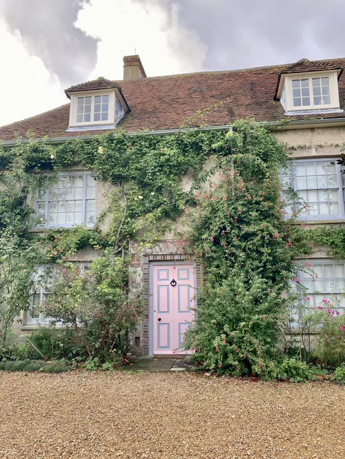 FIELD TRIP TO THE HEART OF ENGLISH DESIGN:  BLOOMSBURY &amp; CHARLESTON FARMHOUSE