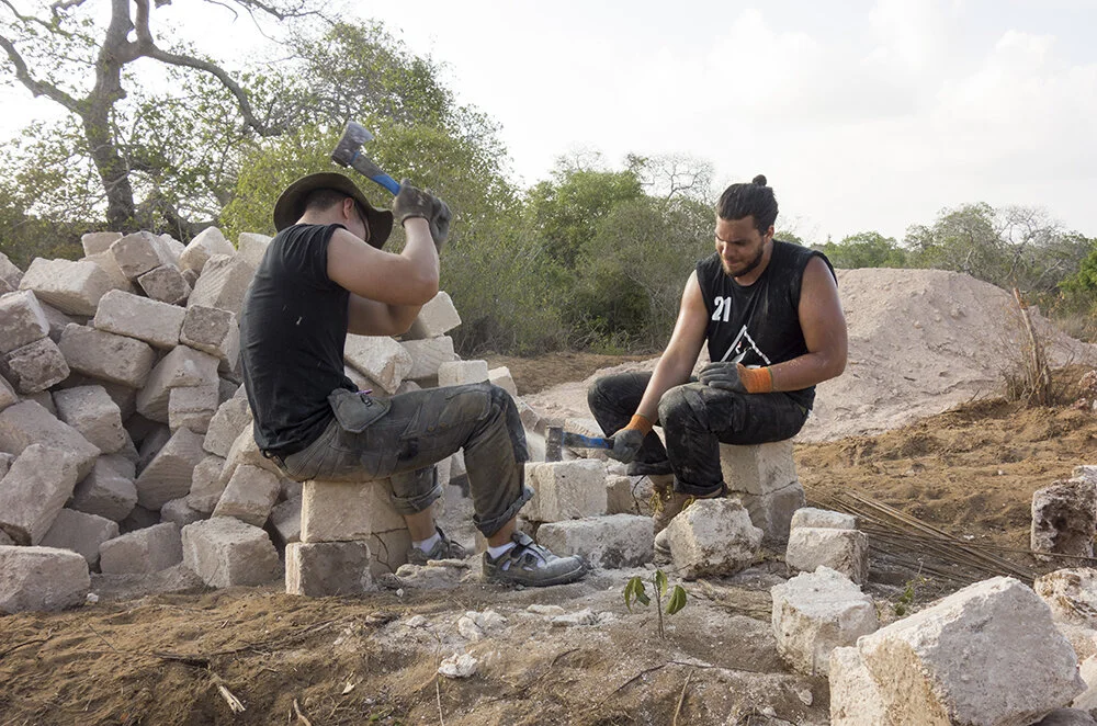 Coral stone, colar sones, color stones…