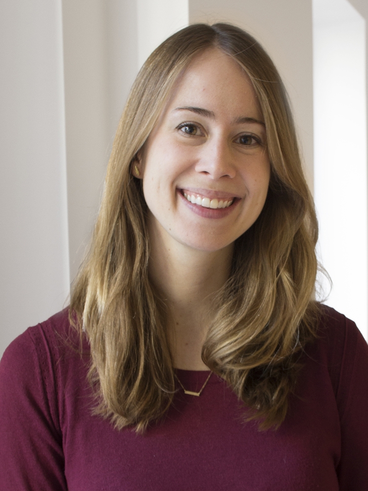 Kauff_Julie_800w01.jpg