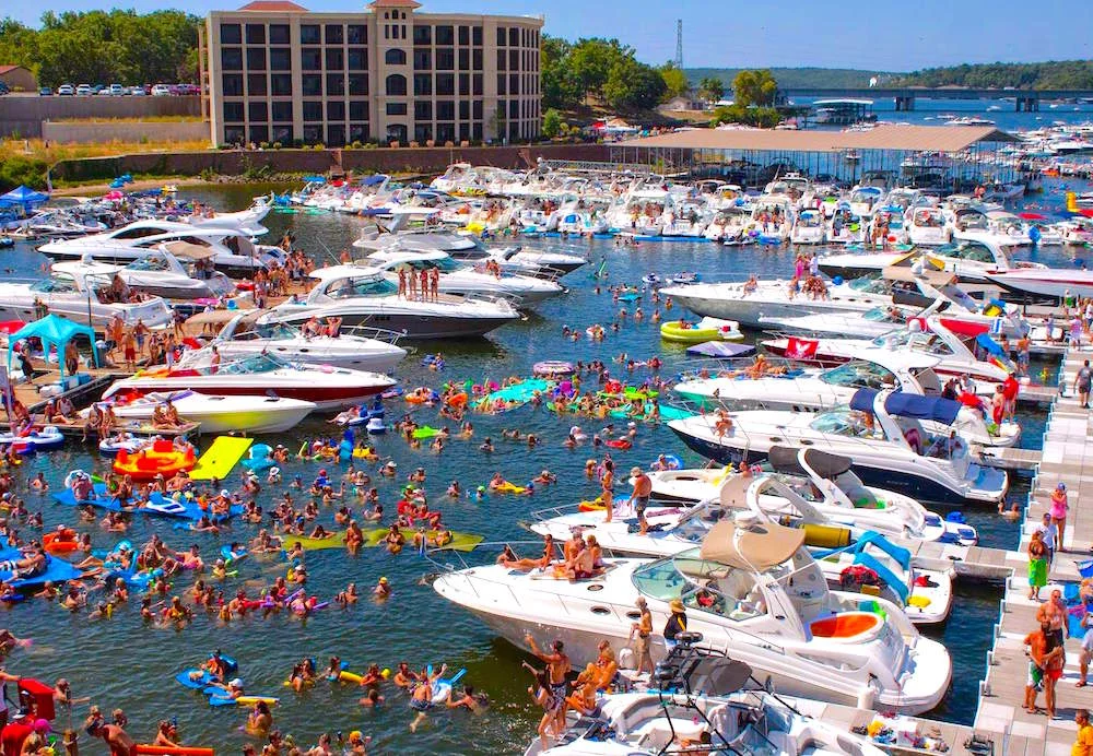 lake-of-the-ozarks-limo-service_1_orig.jpg