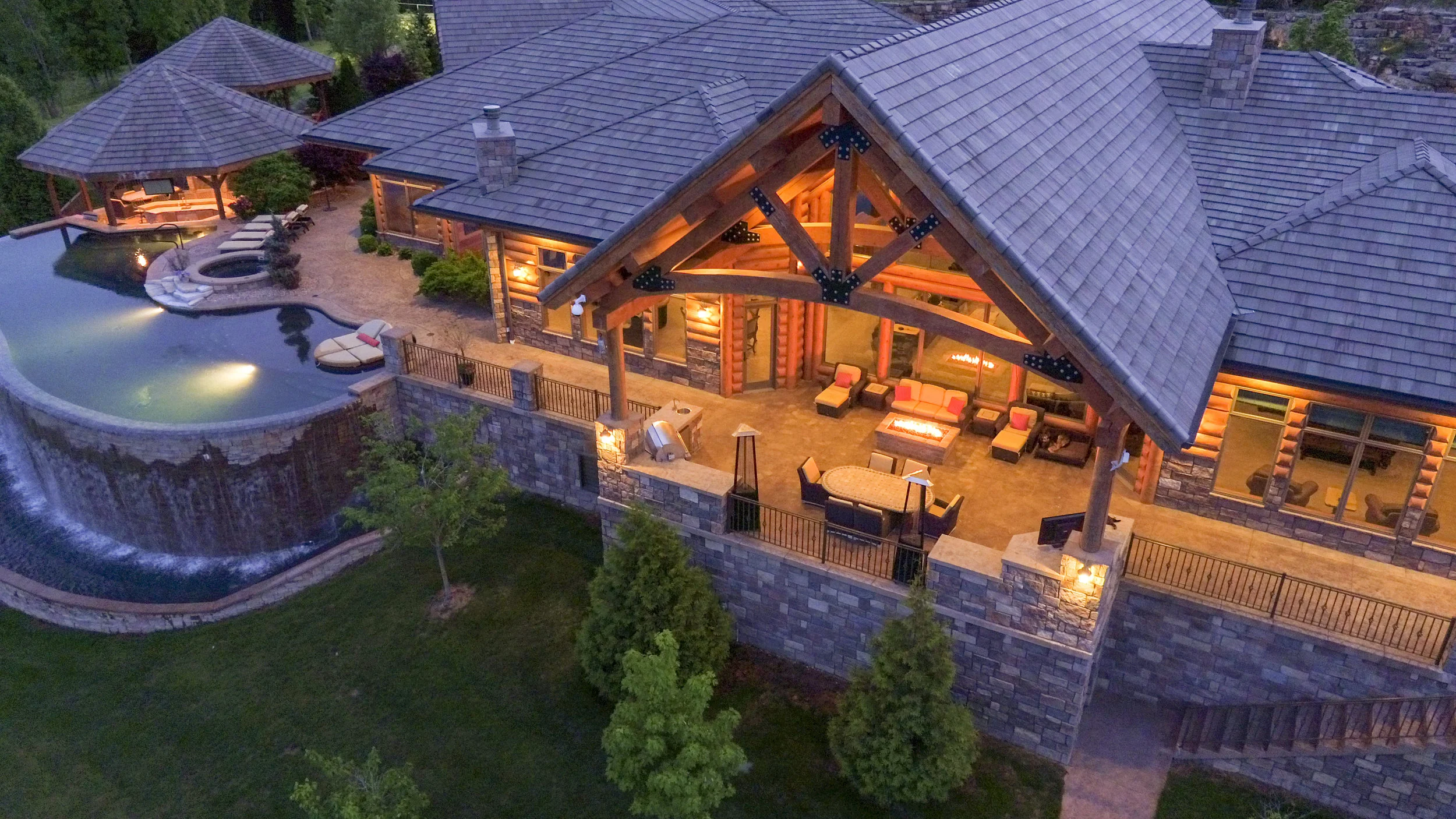 aaa patio and pool -2.JPG