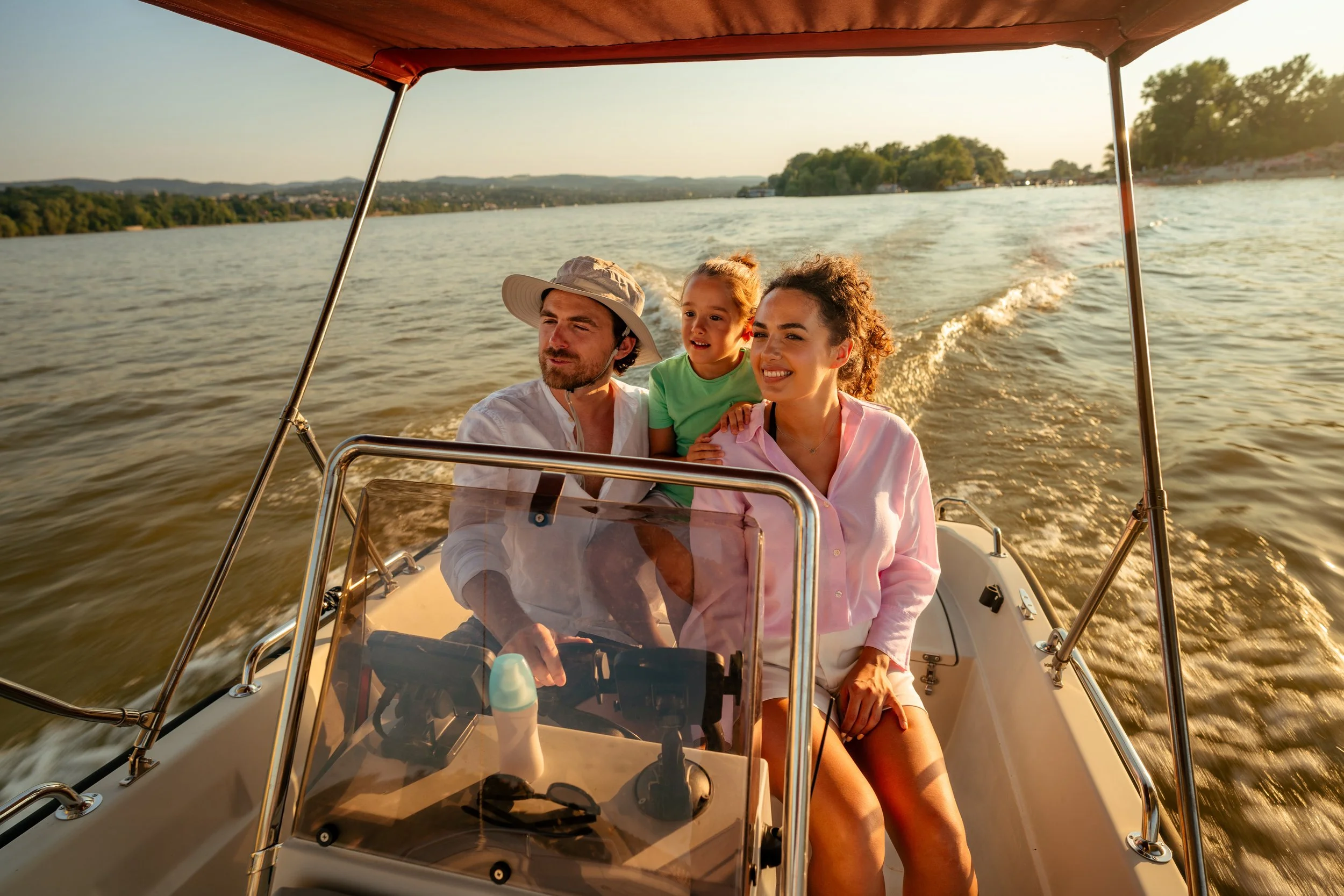 Get Ready to Make a Splash: Plan Your Perfect Ohio Boat Day!