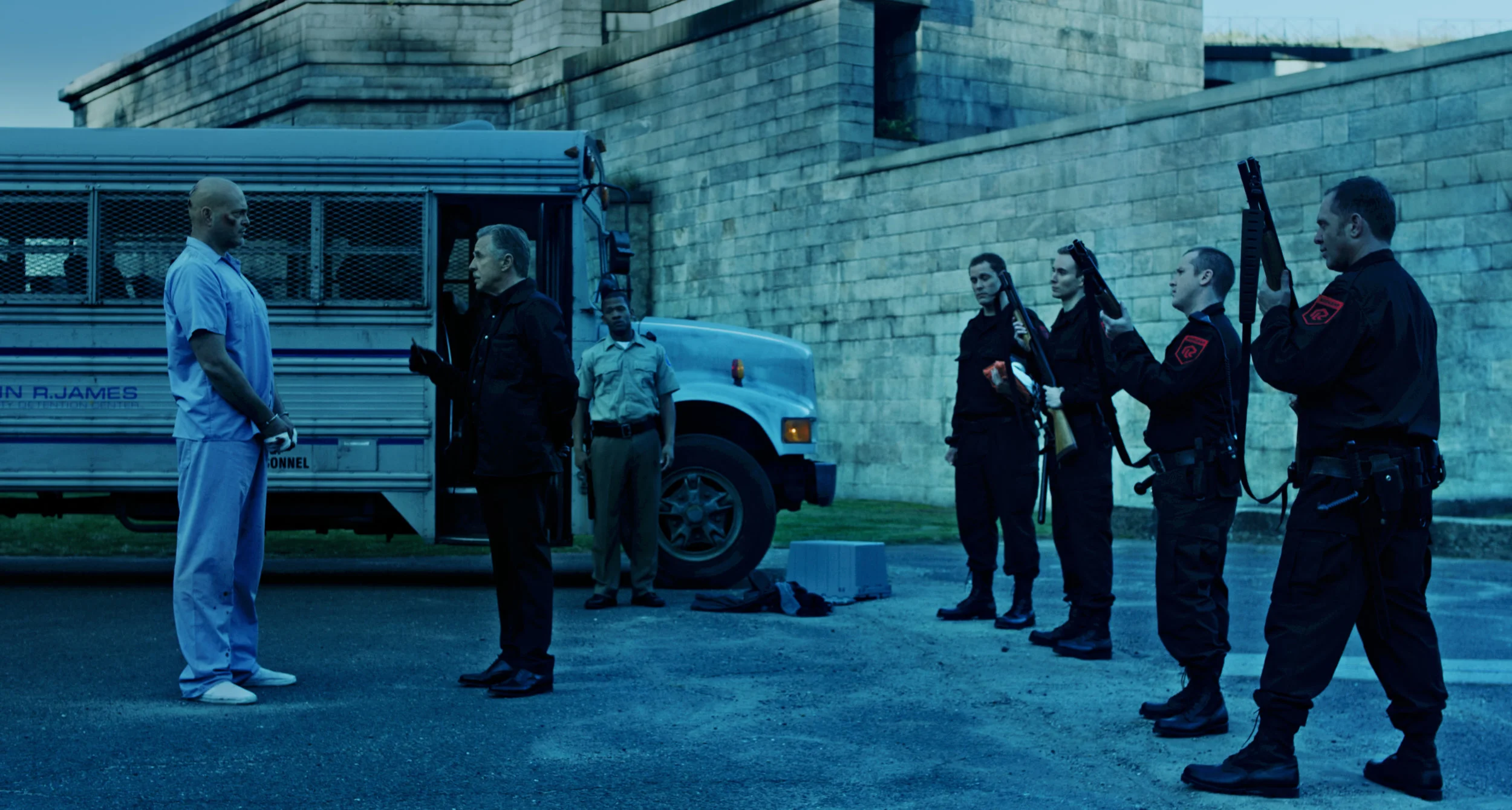 Brawl in Cell Block 99 - 4/5