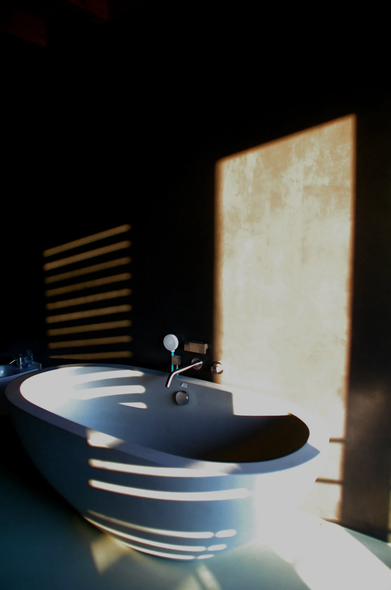 bathroom bath.jpeg