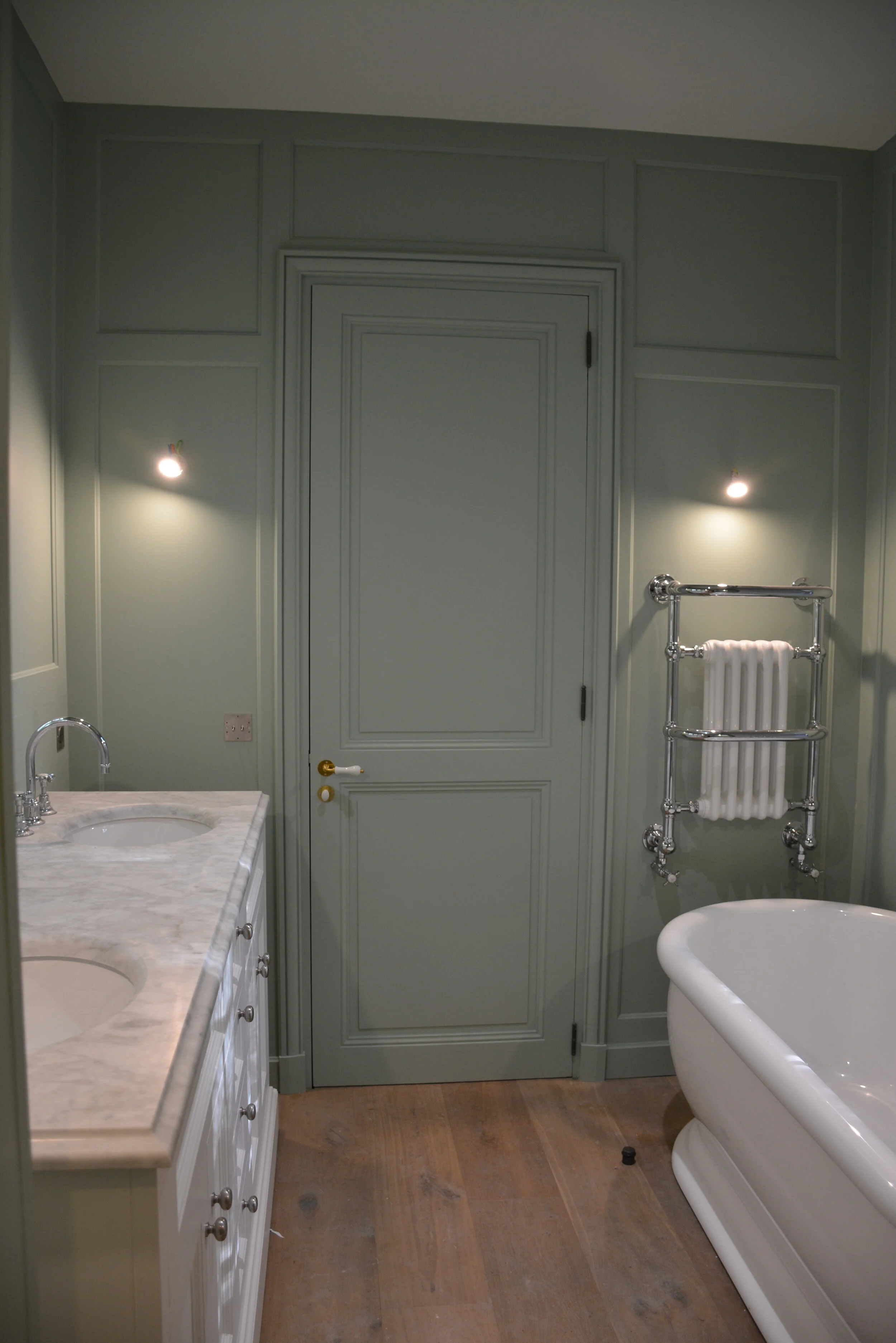 bathroom 1 a .JPG