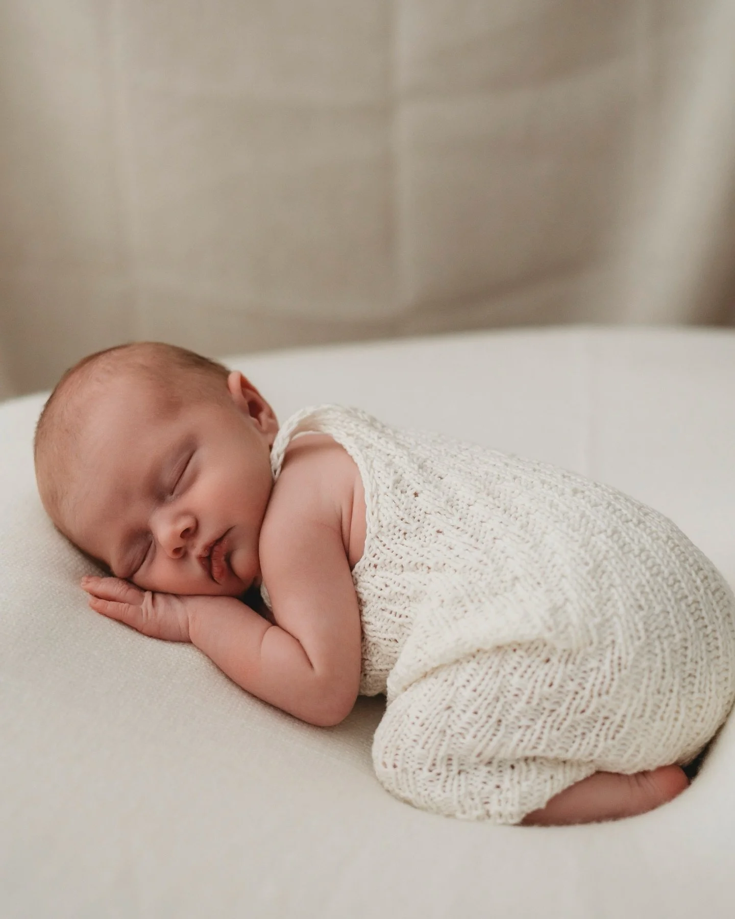 There&rsquo;s something really special about keeping newborn photography simple 🤍

Soft window light.
A warm, cosy space.
No rushing, no forcing &mdash; just gentle moments as they unfold.

In my calm, home-away-from-home studio, sessions are led by