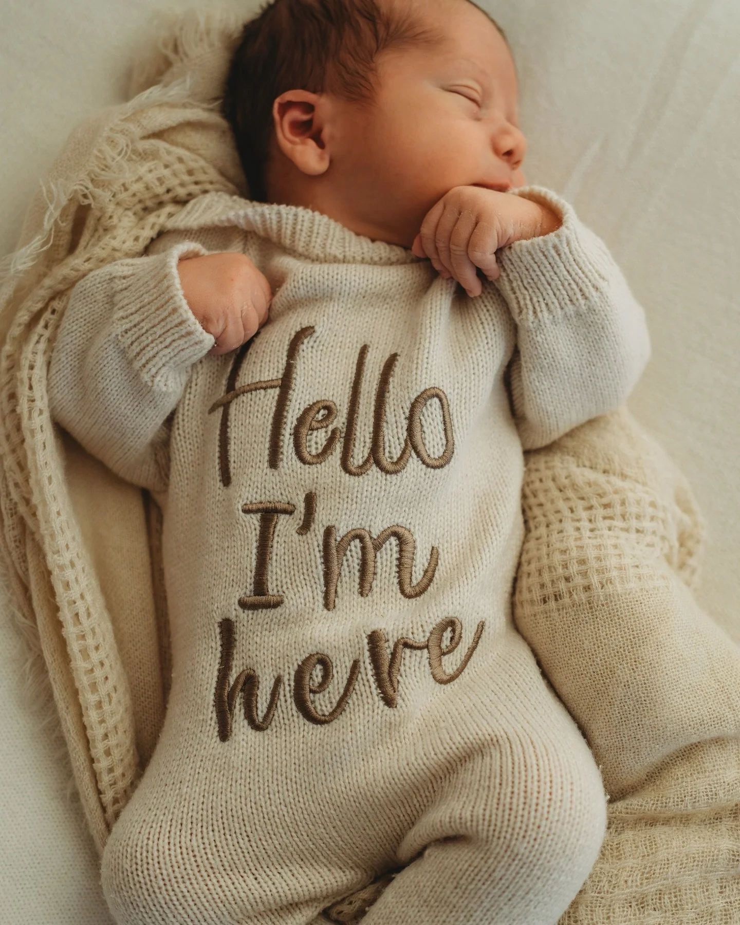 Those tiny fingers. The flaky little toes. The way they curl into you like they&rsquo;ve always known you 🤍

Newborn days are beautifully fleeting &mdash; and they pass in the blur of feeds, cuddles and very little sleep. Before you know it, they&rs