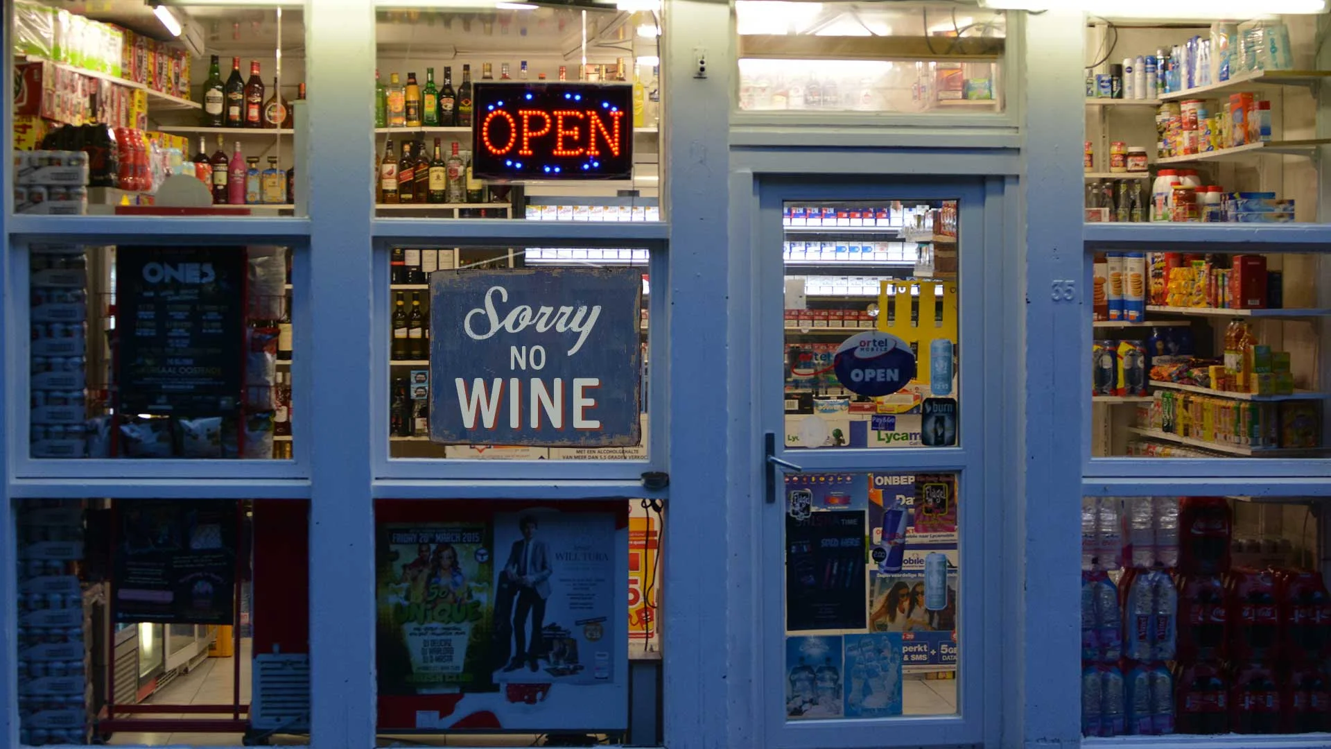 Liquor-Stores-Run-Out-of-Wine-as-Minnesota-Teachers-Prepare-for-School-Year.jpg