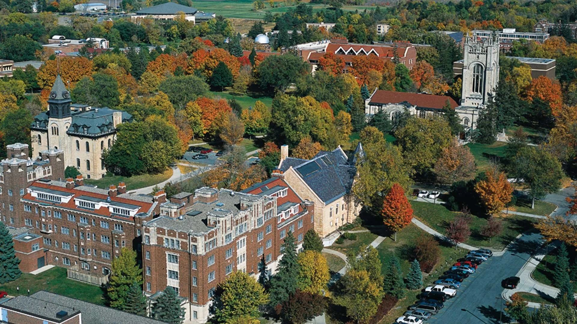 Carleton-To-Make-$70,000-Tuition-Accessible-by-No-Longer-Requiring-ACT-Scores.jpg