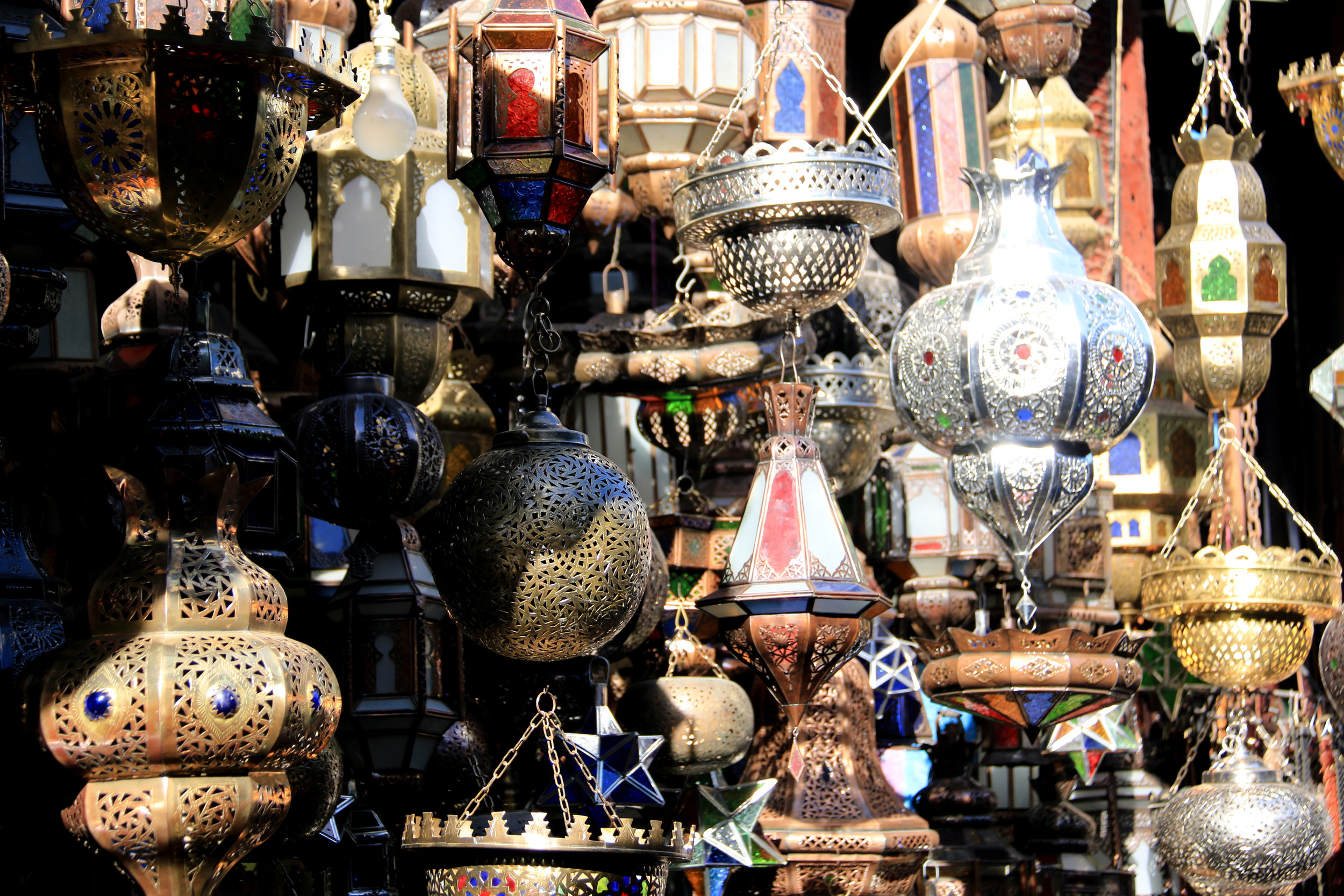 Moroccan-Lantern-on-the-Souq-in-Marrakech,-Morocco-939293966_5472x3648.jpeg