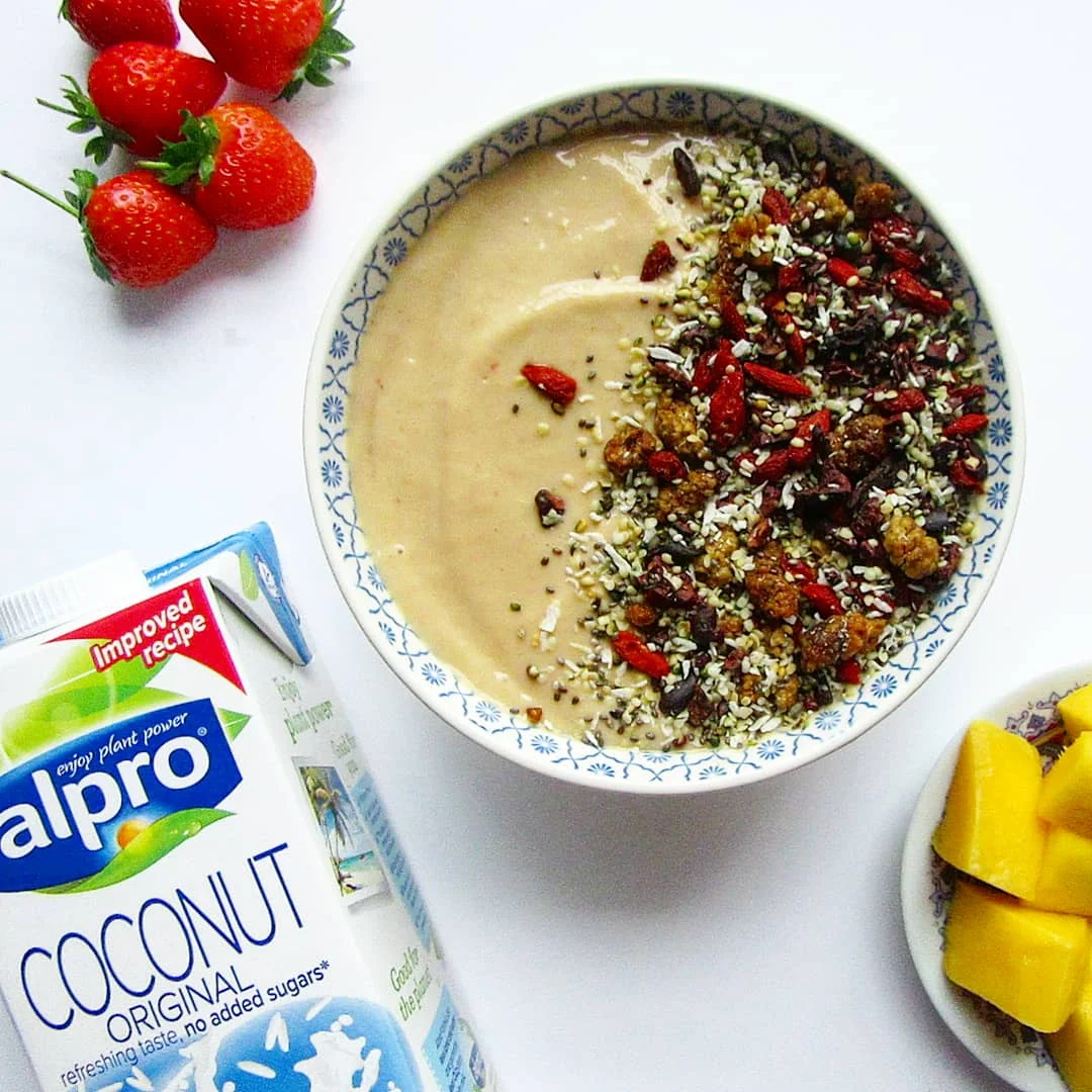 Creamy Coco Crunch Smoothie Bowl