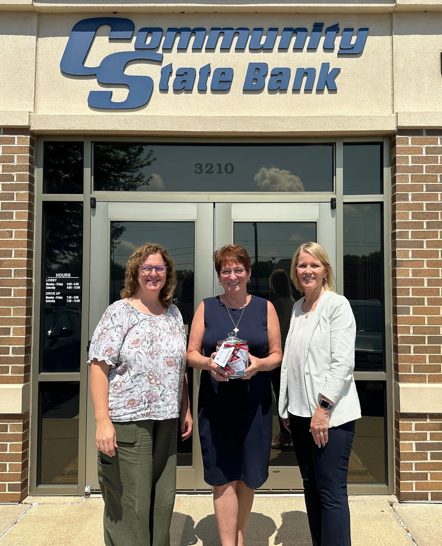 A moment with Community State Bank. 💙❤️⁠
⁠
Thank you for your support and cooperation with our business throughout the years!