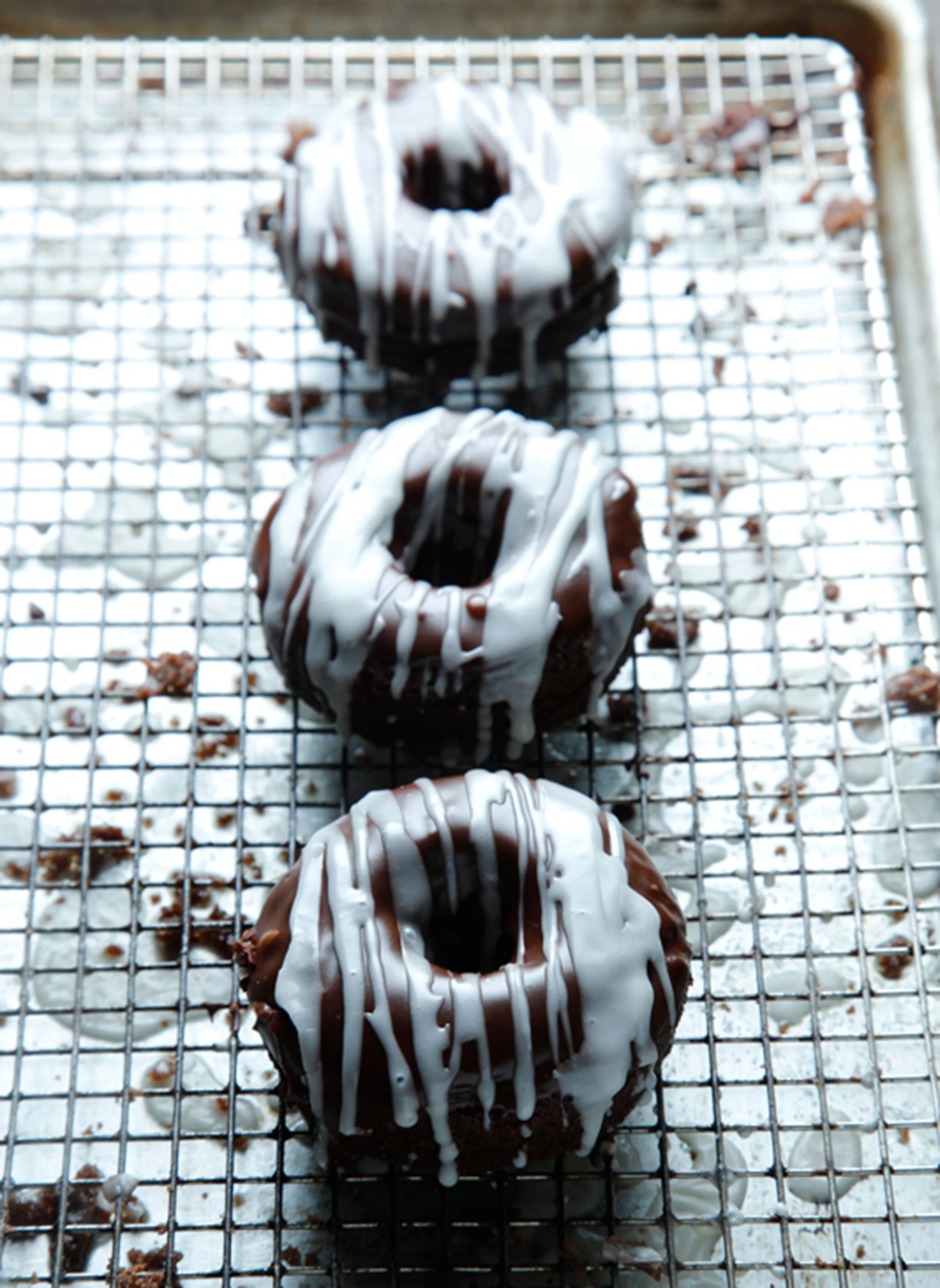 7-recipe_Gluten-free-zebra-donut_533x800.jpg