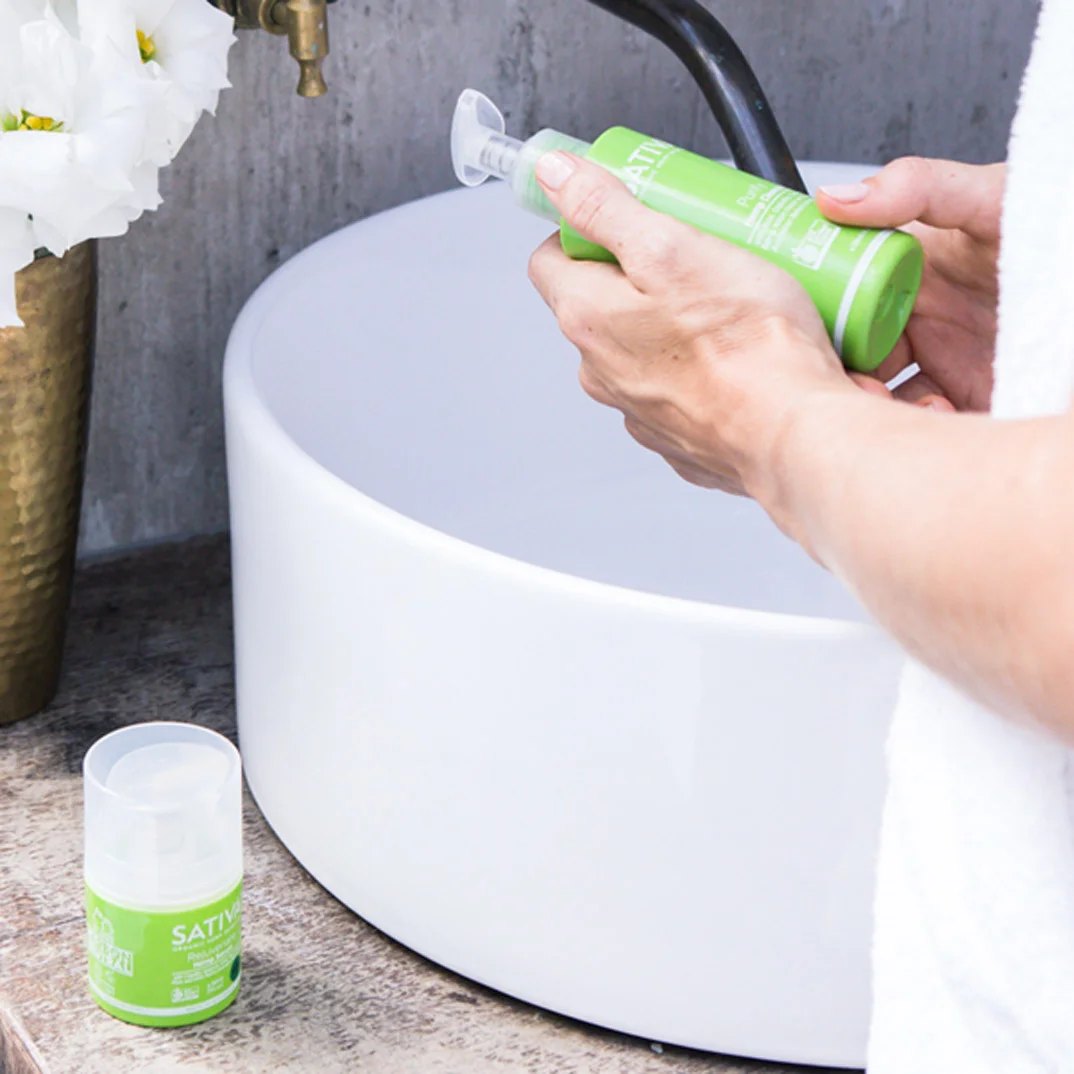 OrganicHemp-Cleanser.jpg