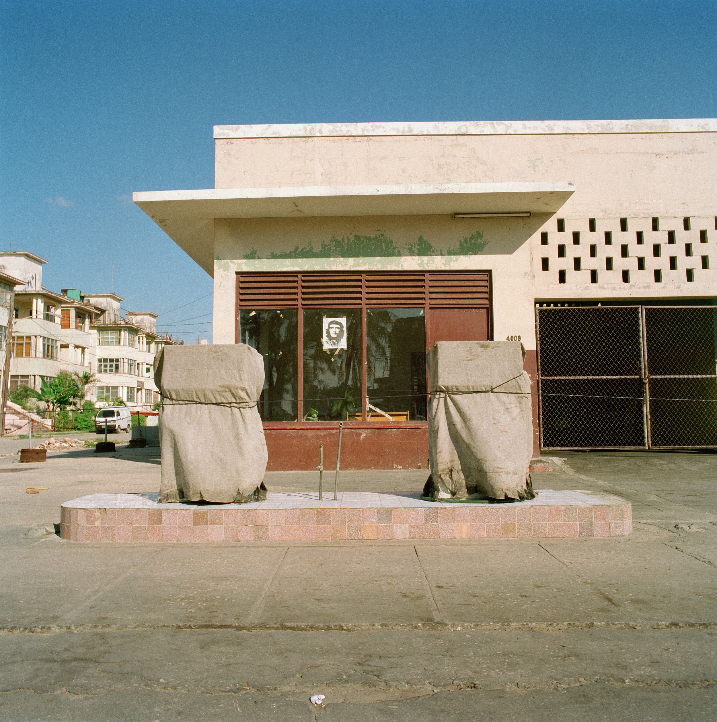 CheGasStation.jpg