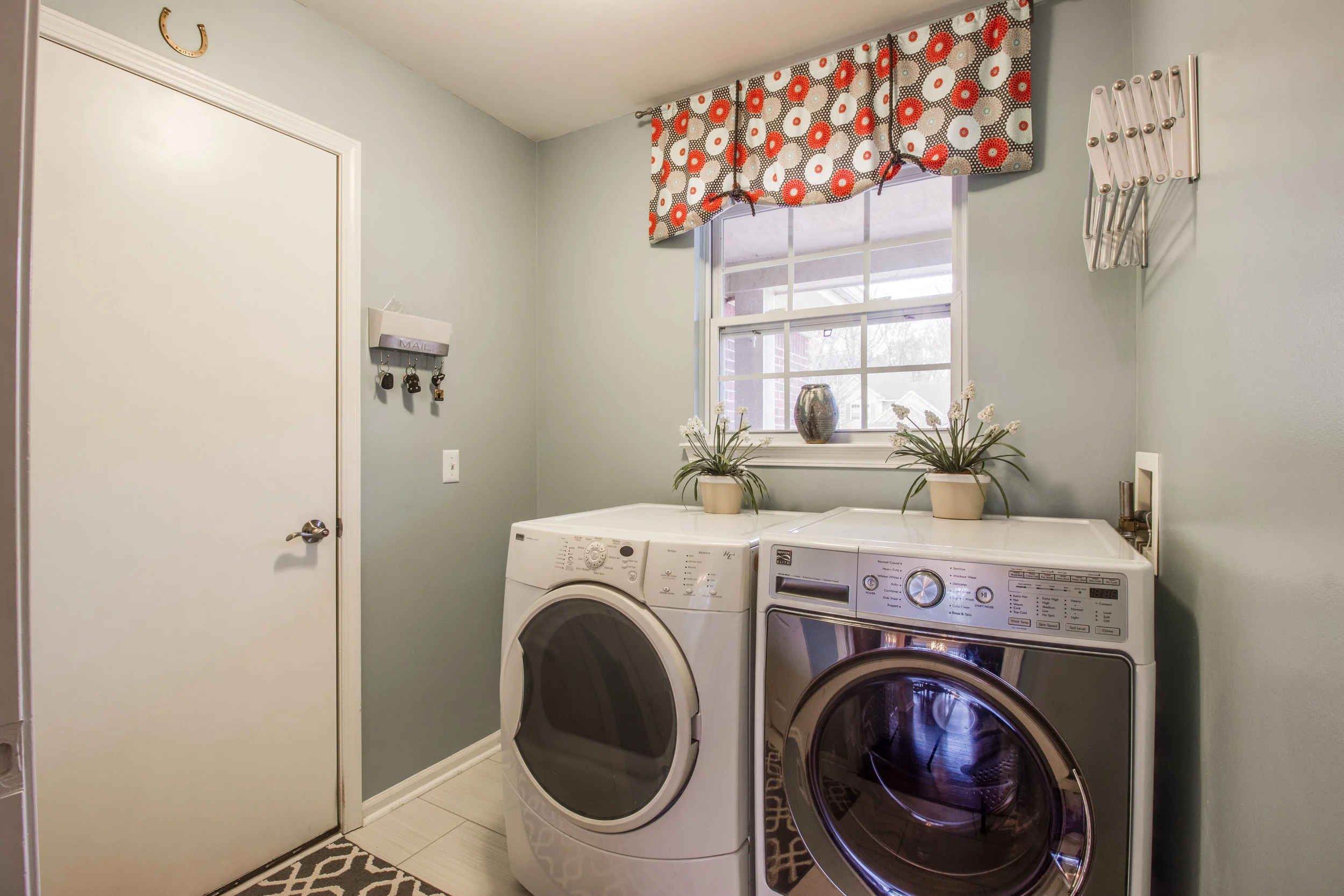 INTERIORS (26 of 45) - Laundry Room.jpg