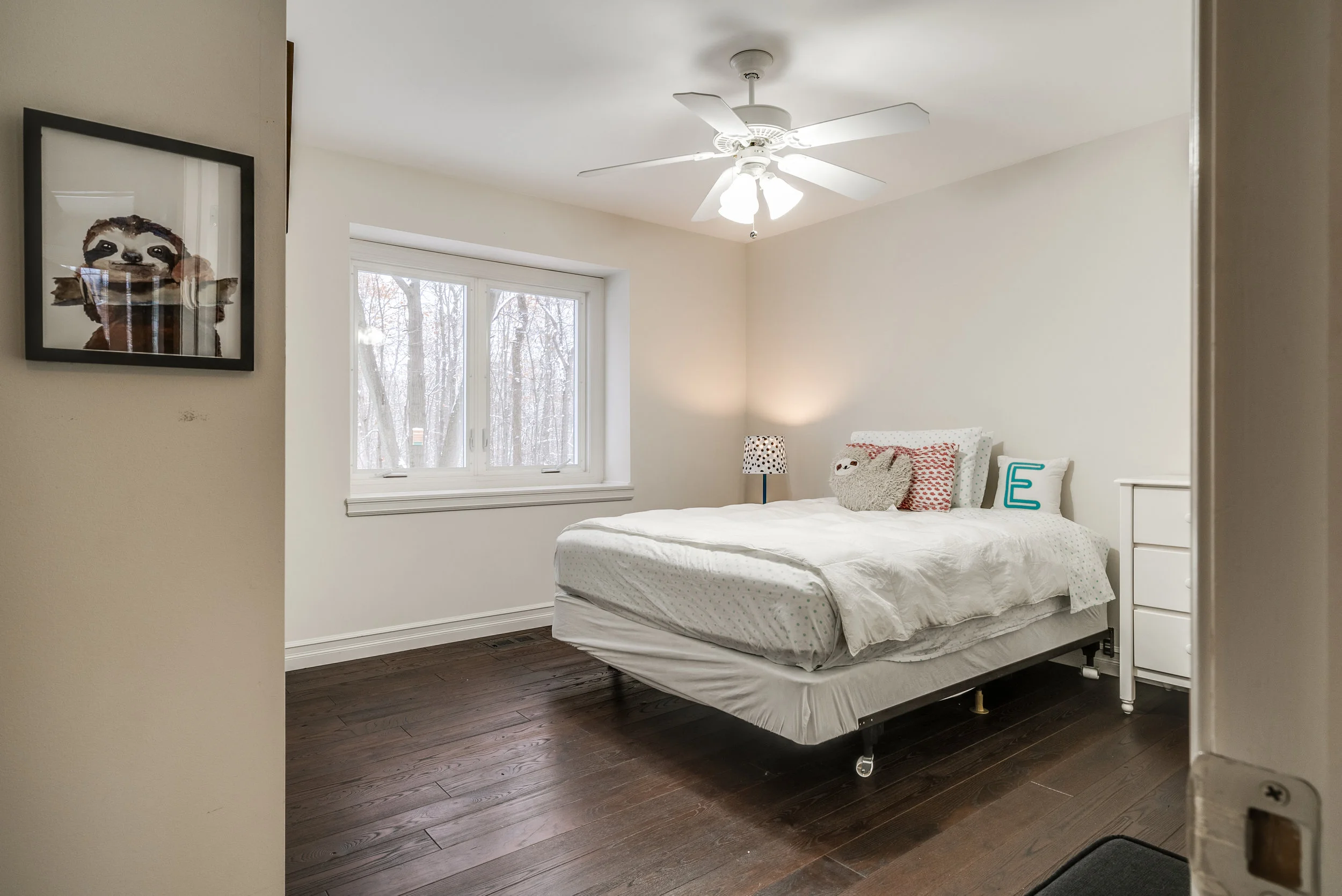Upstairs Bed 3 (1 of 2).jpg