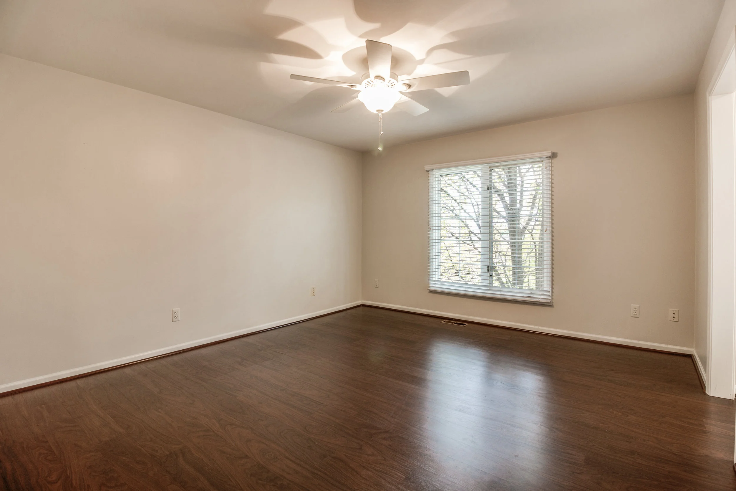 Interiors (47 of 75).jpg