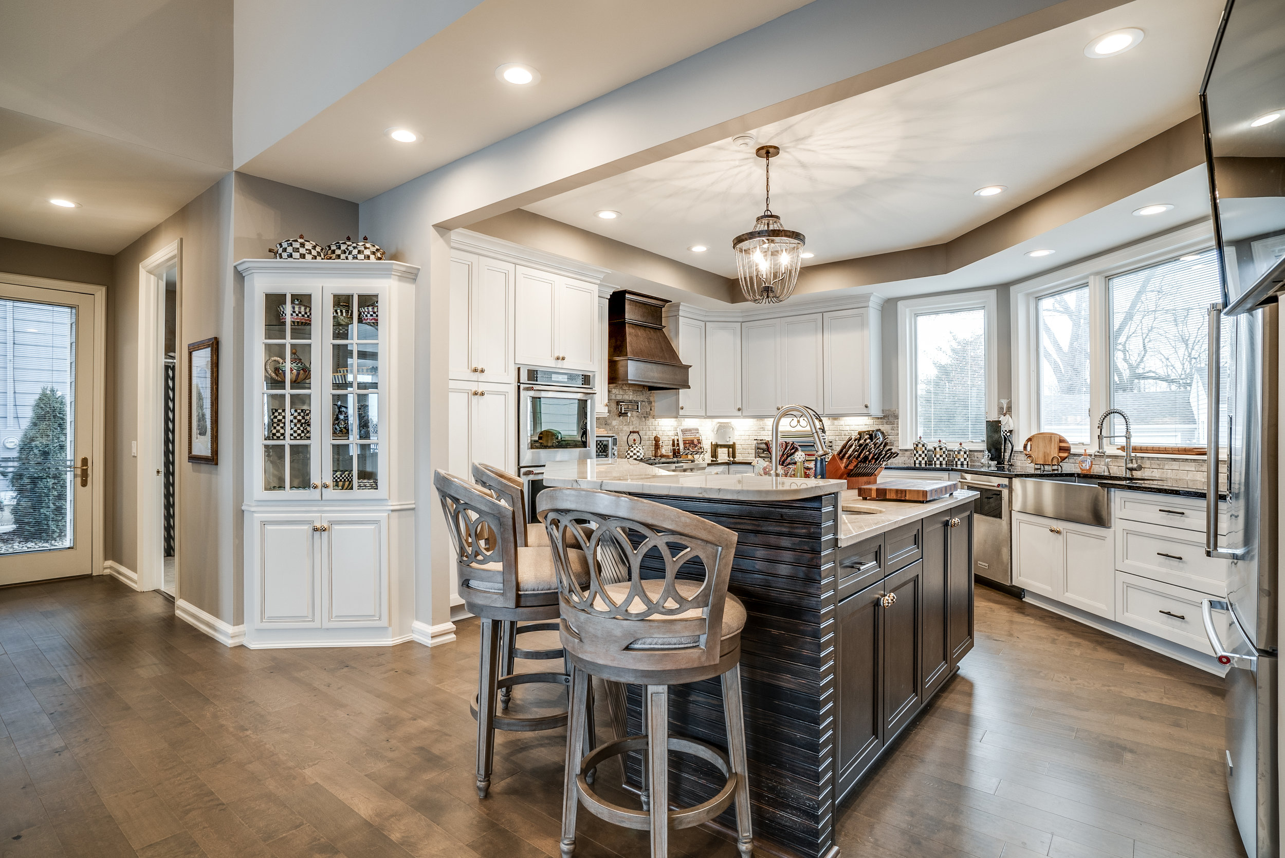 Kitchen 2.jpg