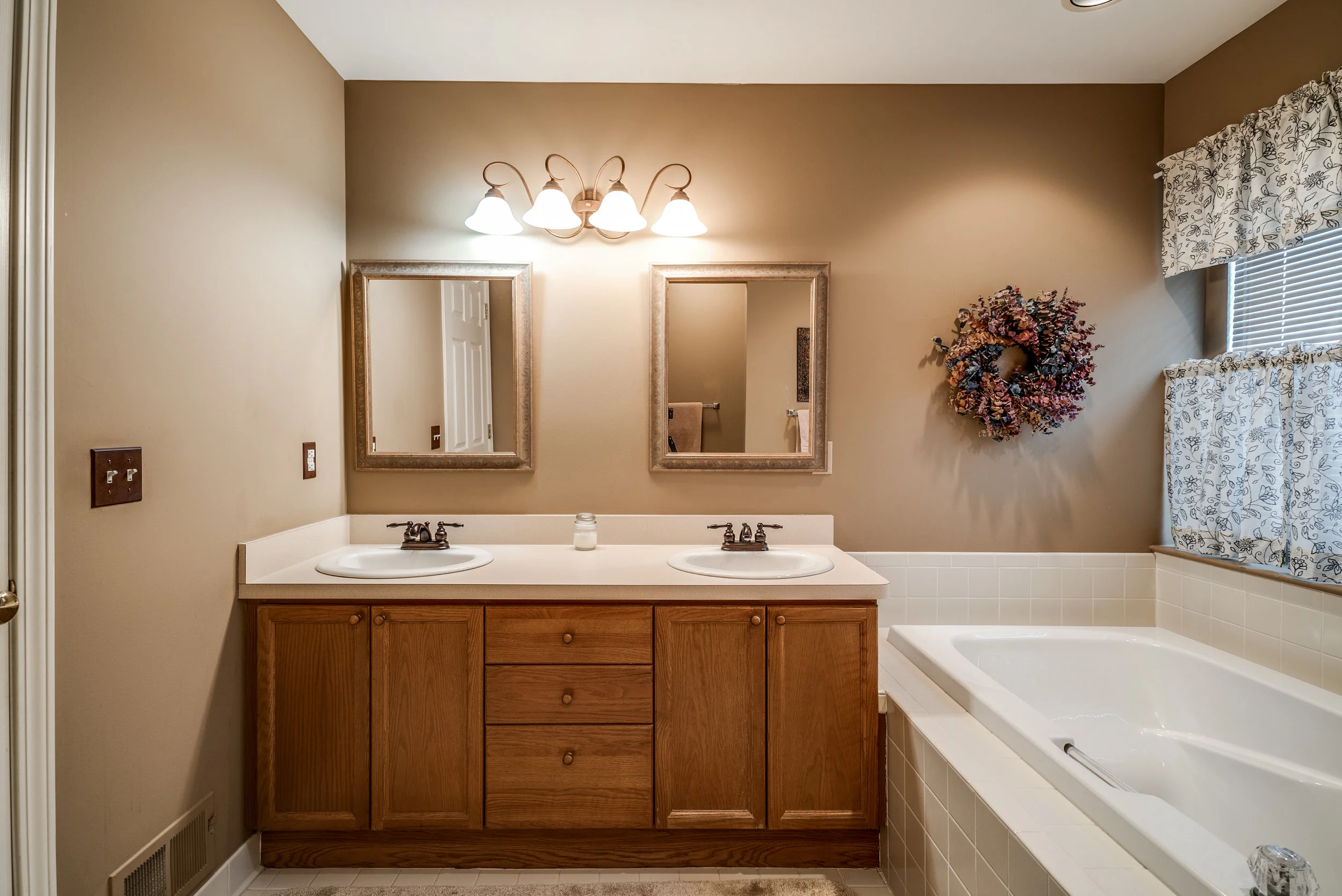 Interiors (42 of 51).jpg