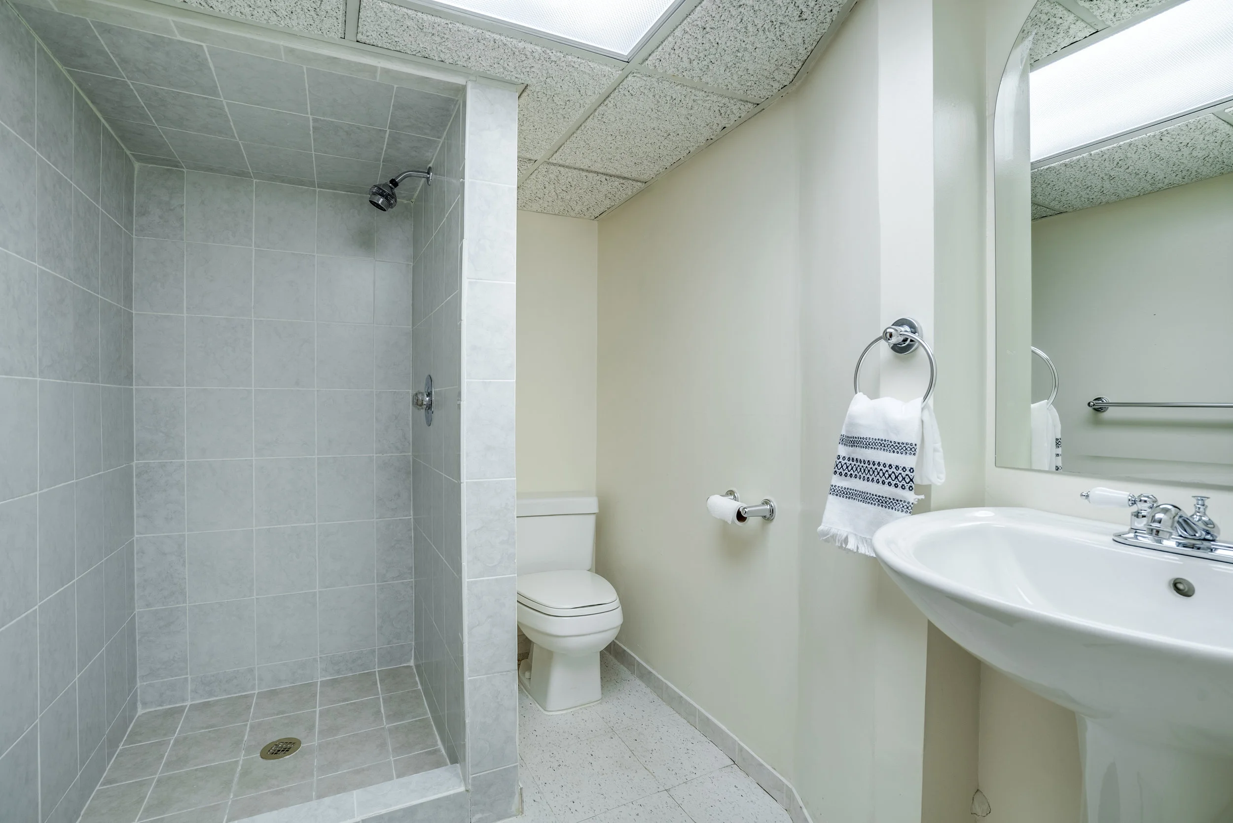 Interiors (35 of 52).jpg
