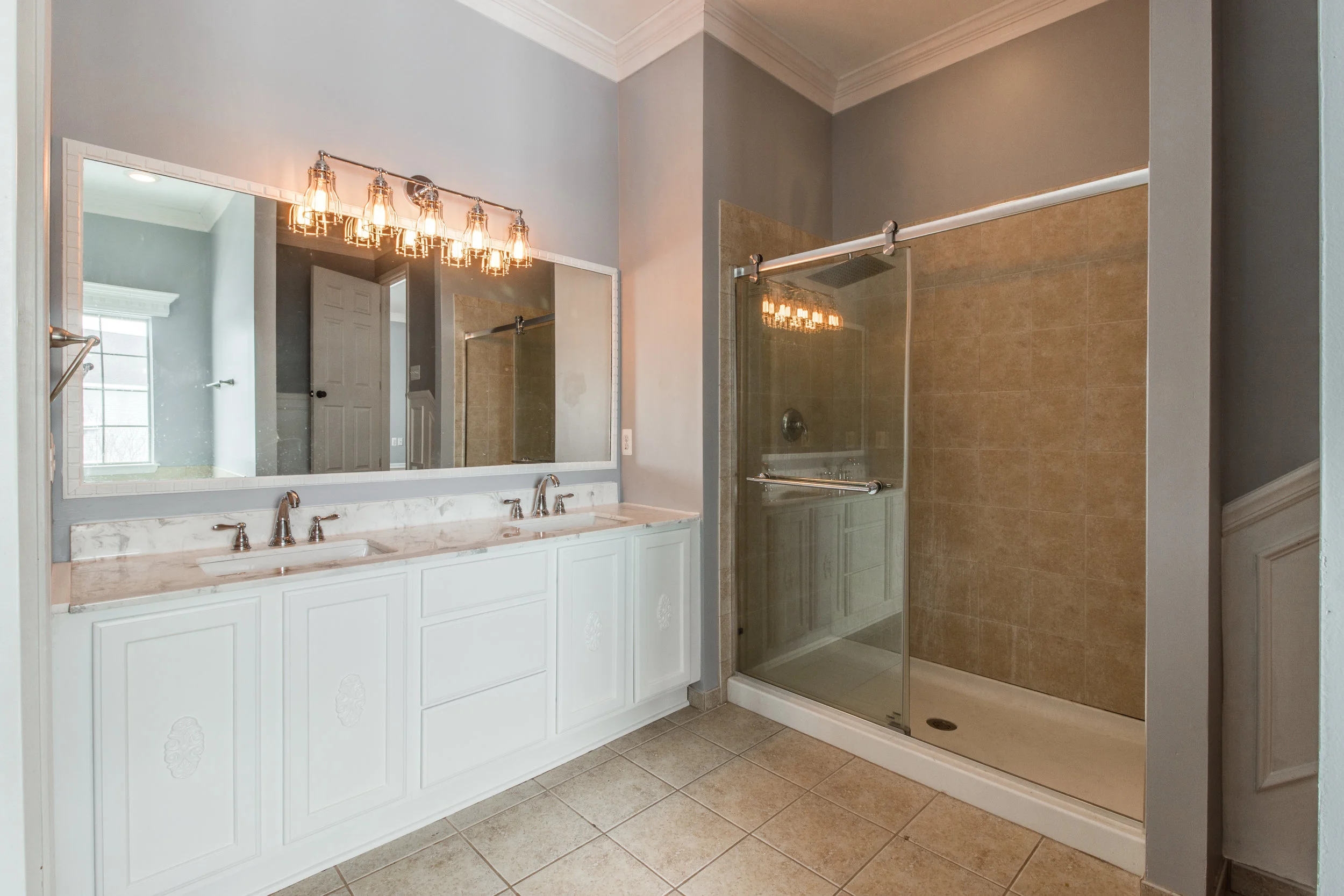 INTERIORS (35 of 58).jpg