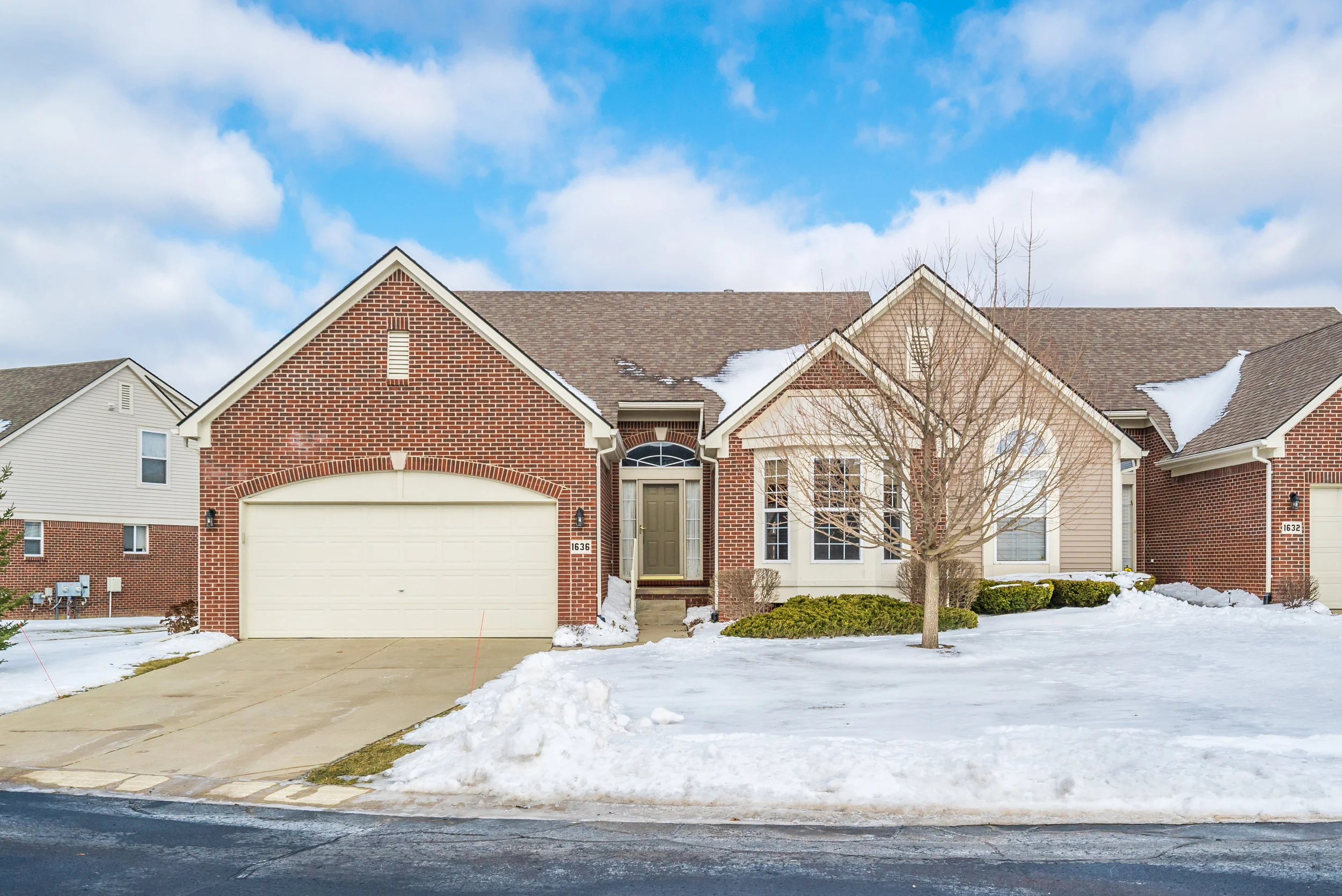 Commerce Township Condominium 