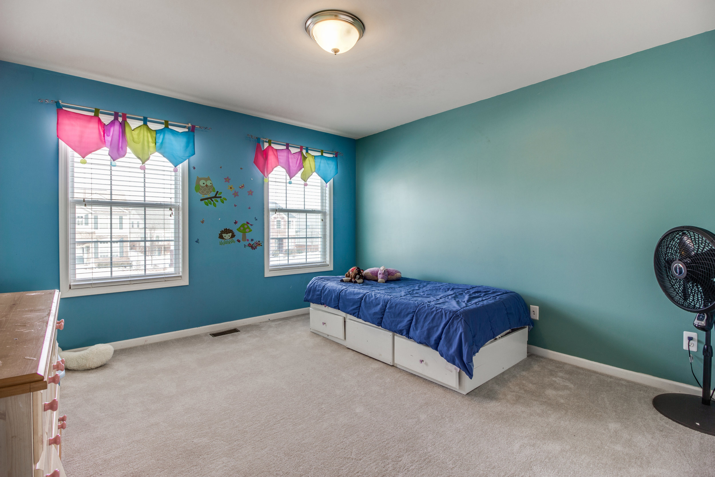 Bedroom 1 (1 of 3).jpg