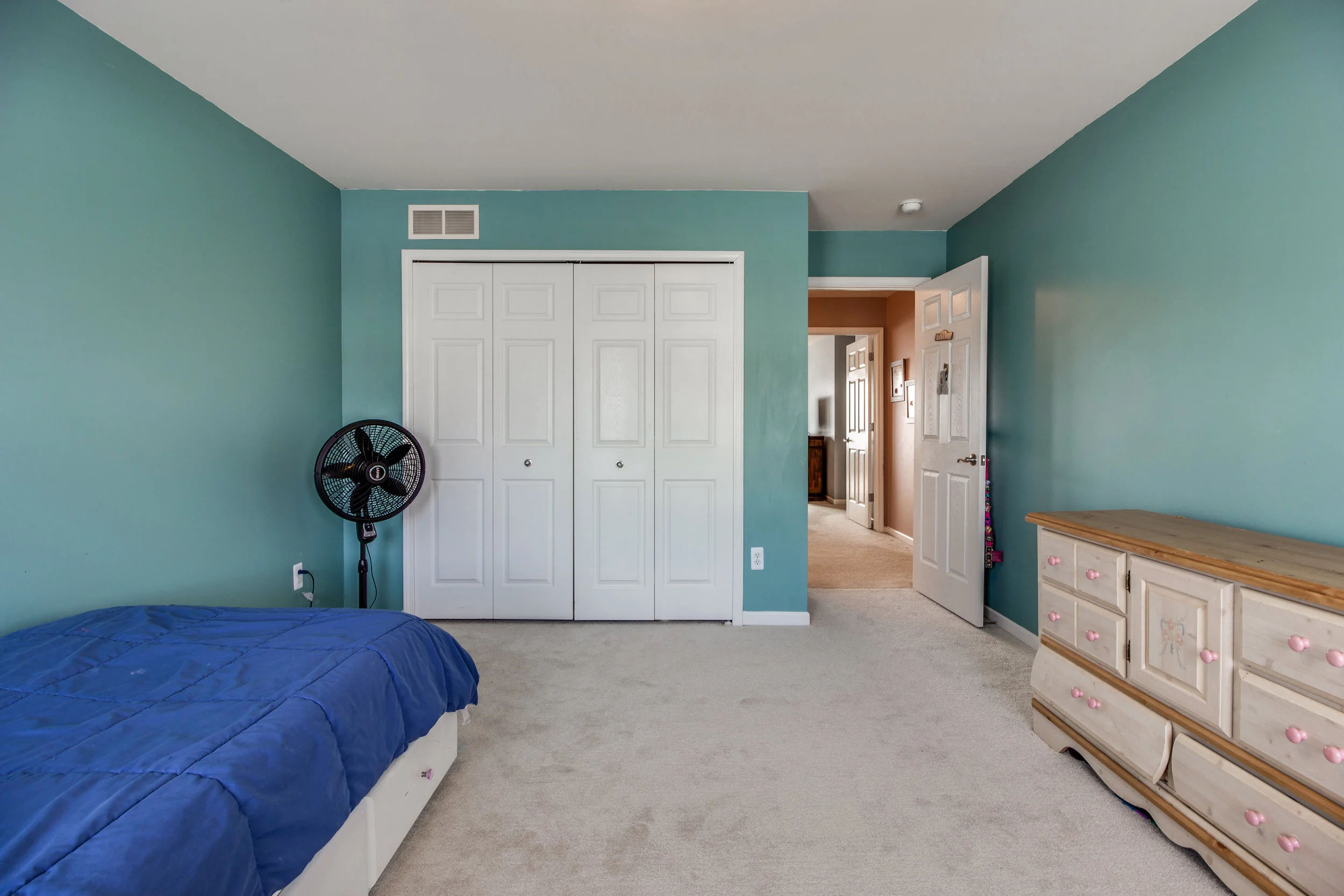 Bedroom 1 (3 of 3).jpg