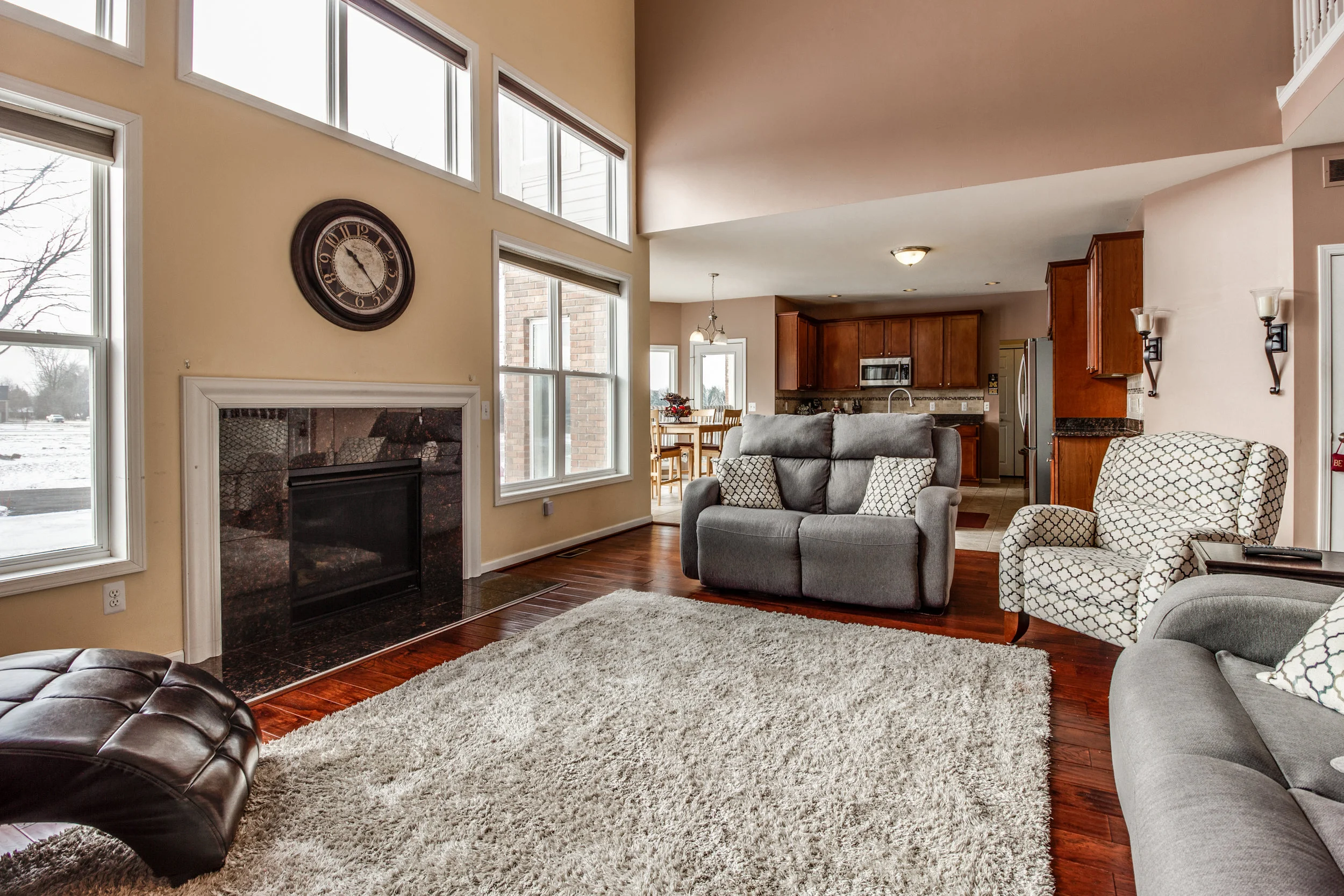 Livingroom (4 of 4).jpg