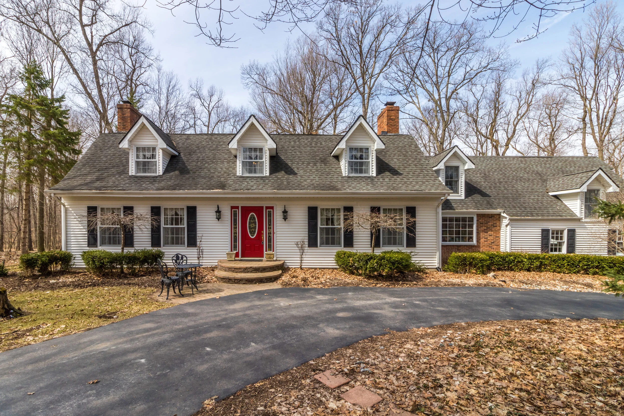 Metamora Farm House For Sale