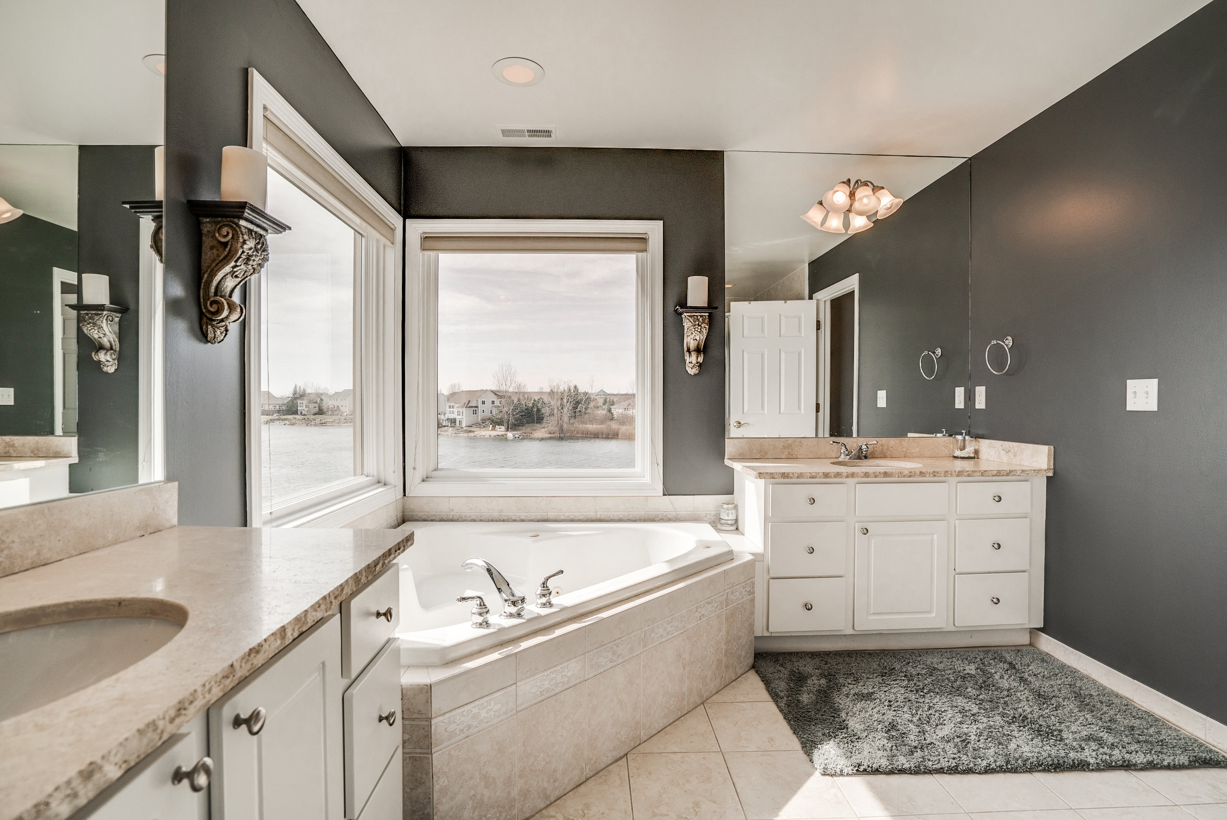 Interiors (22 of 76).jpg