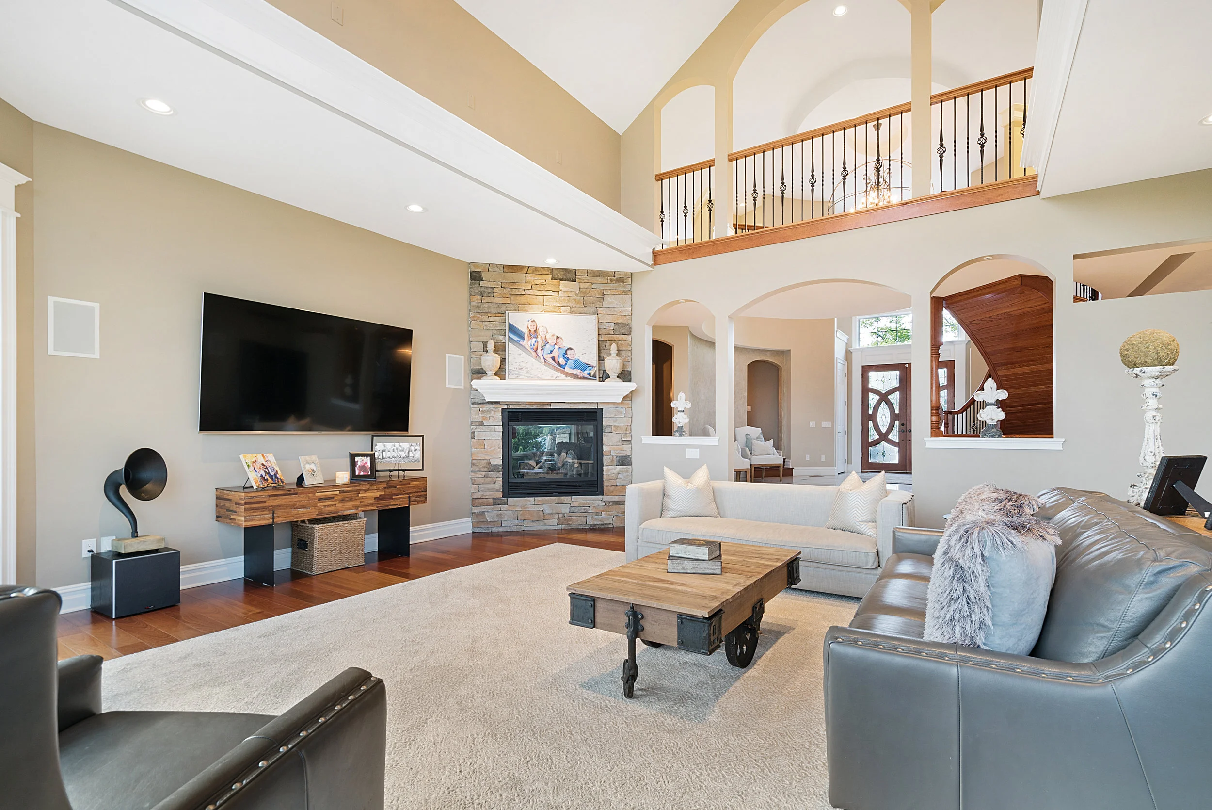 Interiors 8.jpg