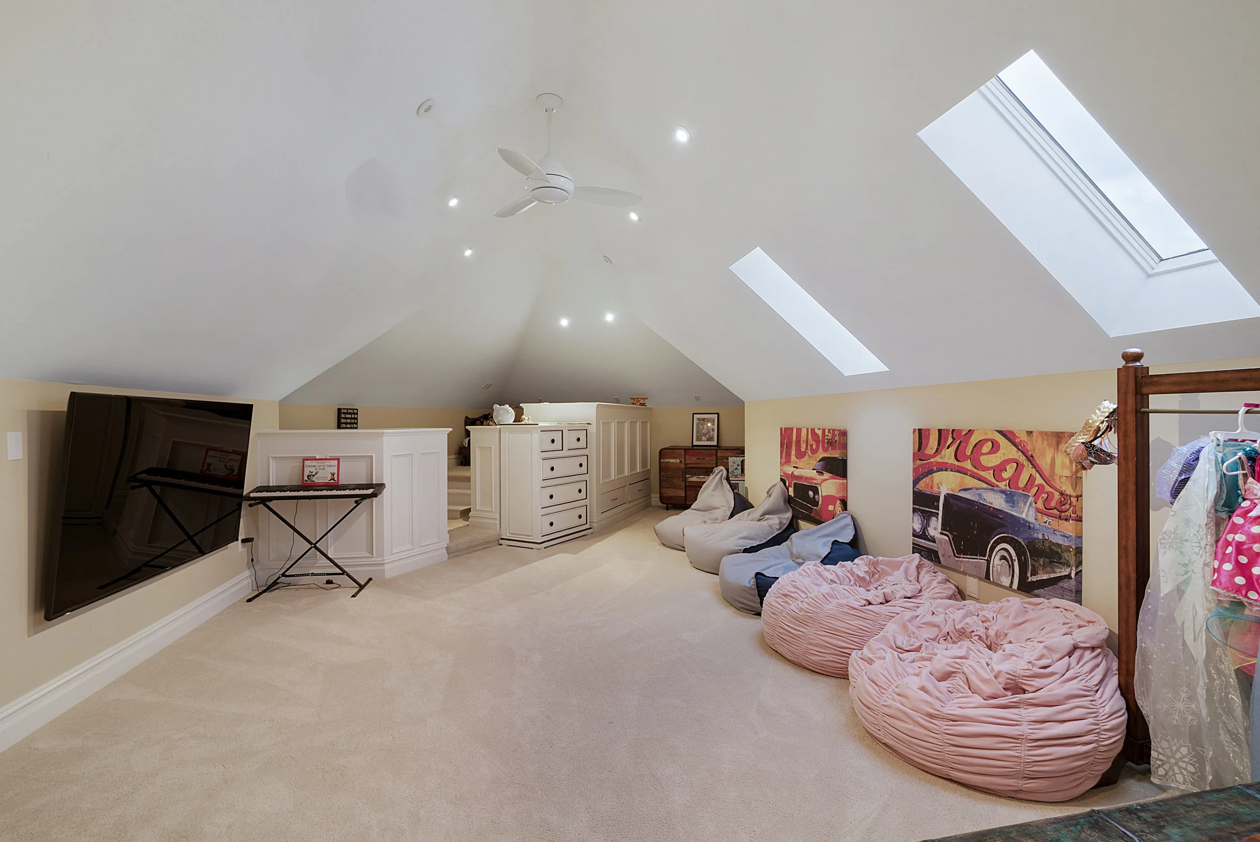 Interiors 77.jpg