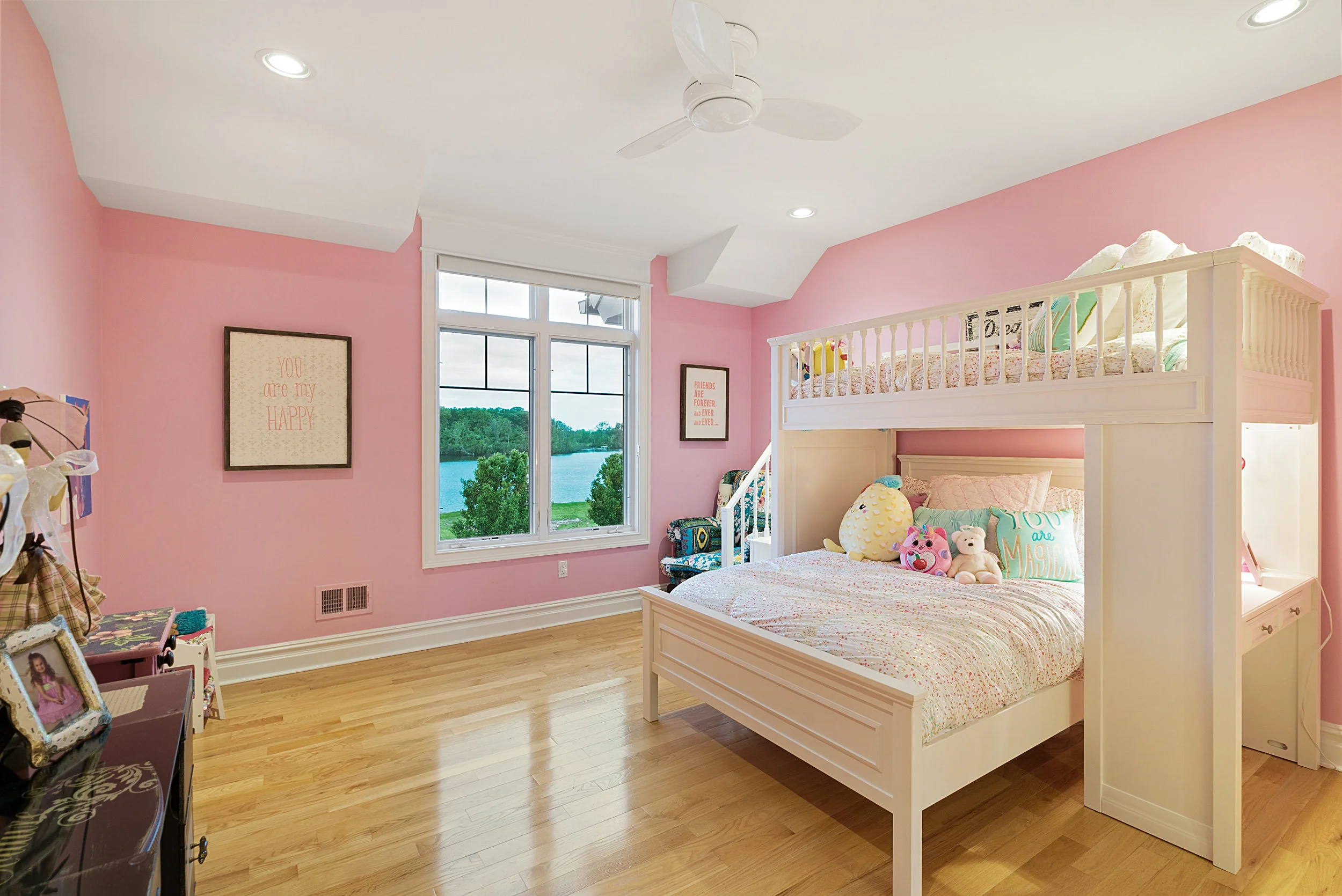 Interiors 81.jpg