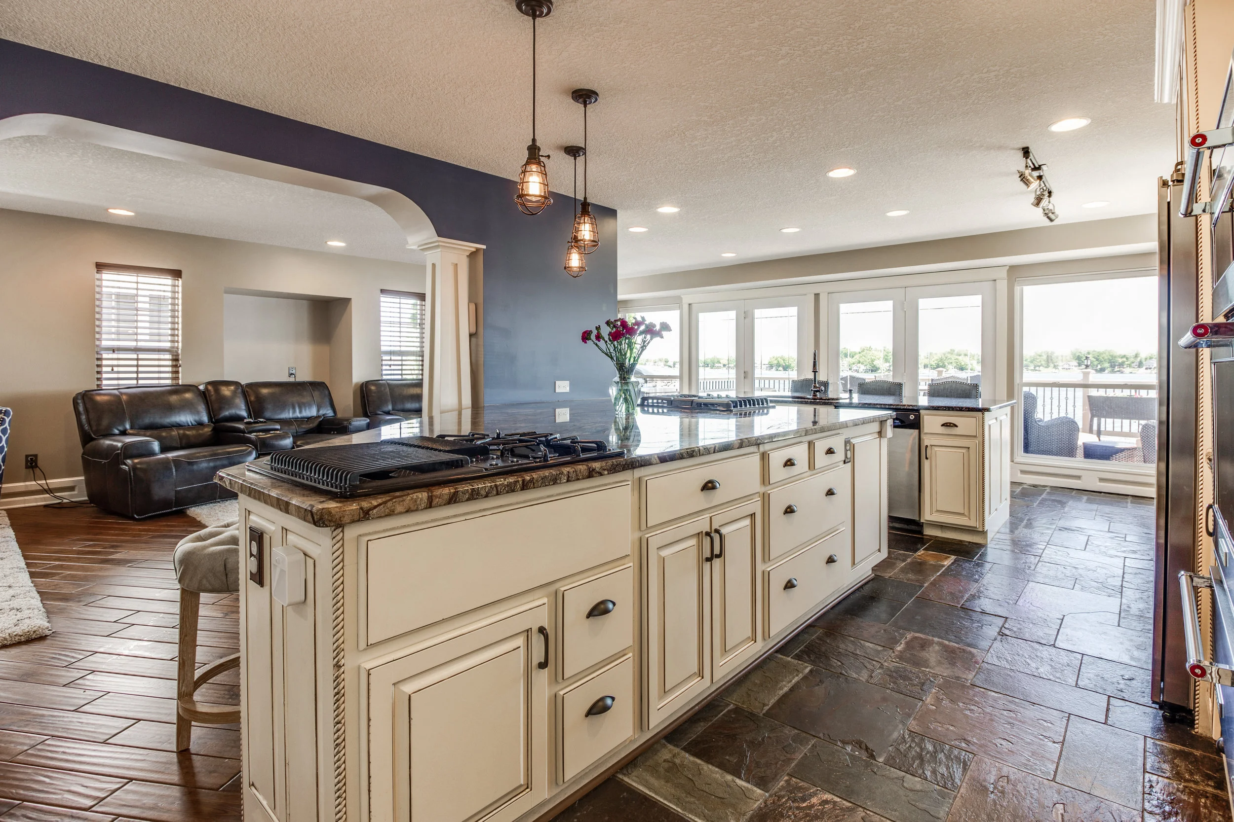 Kitchen-Dining (3 of 11).jpg