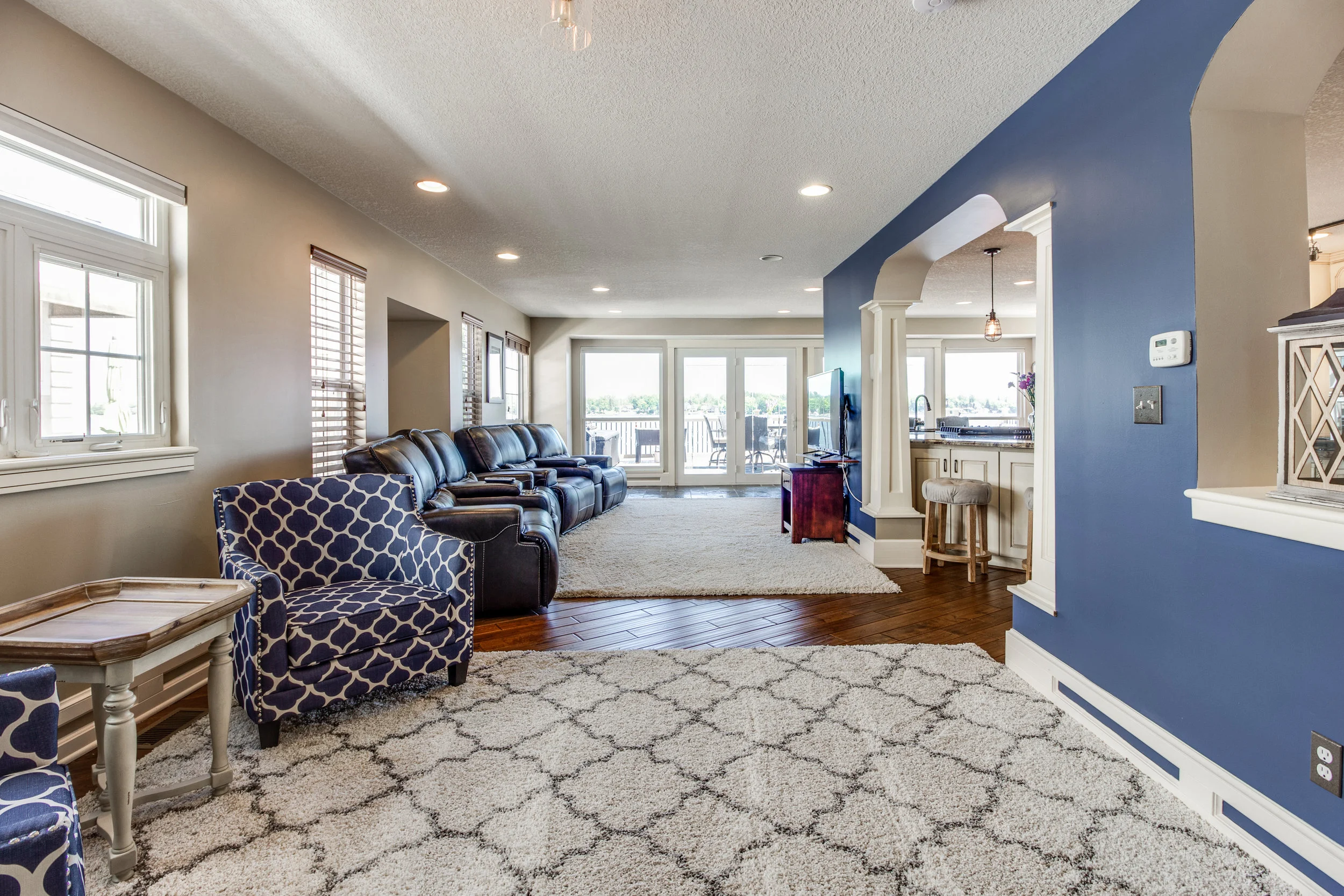 Livingroom (1 of 6).jpg
